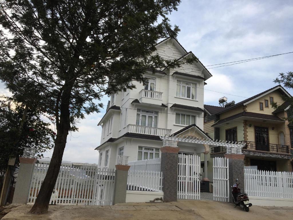 1024x768 Book now pay later at White House Dalat online in Dalat or pay without credit card