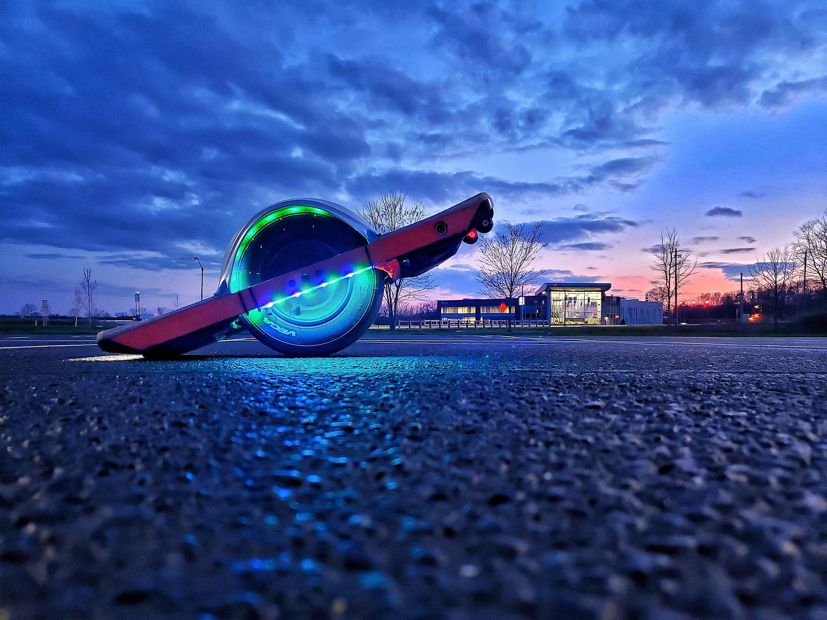 One Wheel Background Onewheel Wallpapers - Top Free Onewheel Backgrounds - WallpaperAccess
