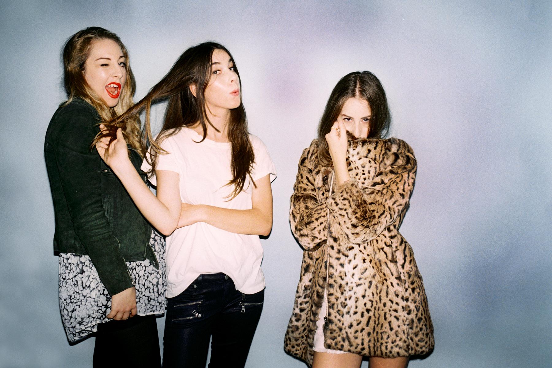 1800x1198 Haim Want to Access Their Inner Kanye West in 2014