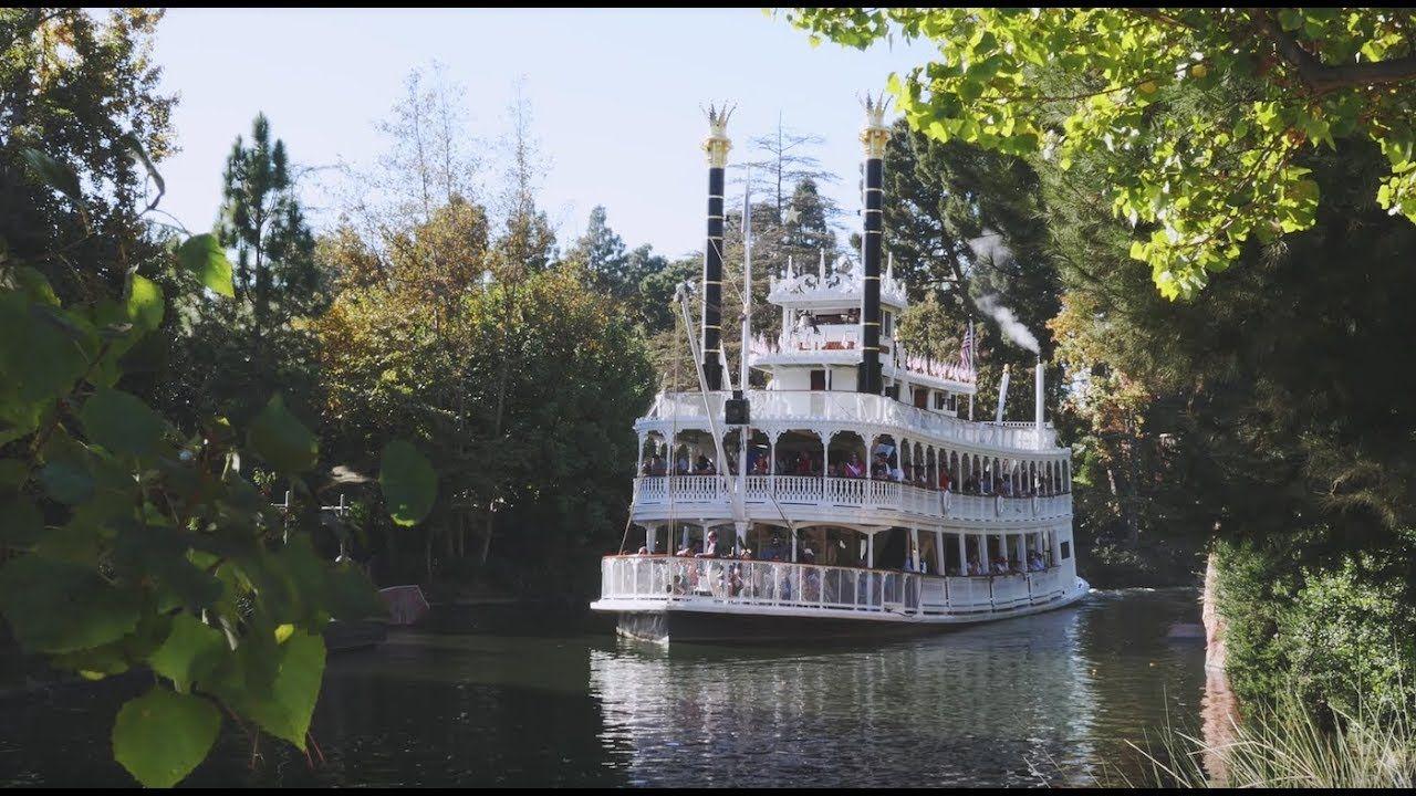 1280x720 Mark Twain Riverboat Park Portrait 4K