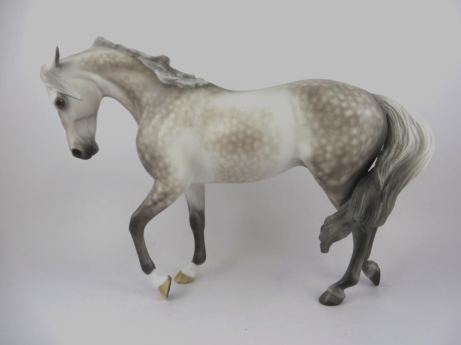 1600x1200 HEY BOO DAPPLE GREY THOROUGHBRED MODEL HORSE BY SHERYL LEISURE