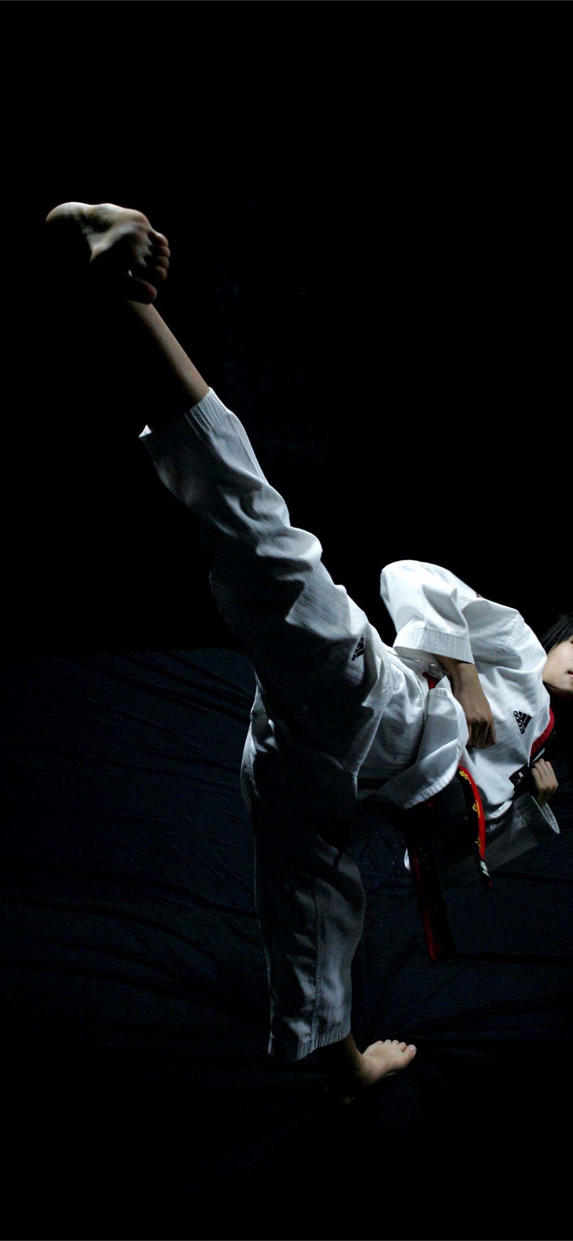 Martial arts black belt green high kick white taekwondo HD phone  wallpaper  Peakpx