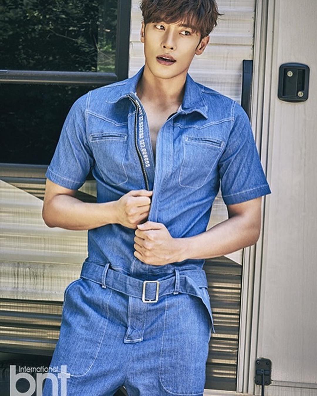 1080x1349 POPdramatic: Sung Hoon is Submerged in Blue for BNT International