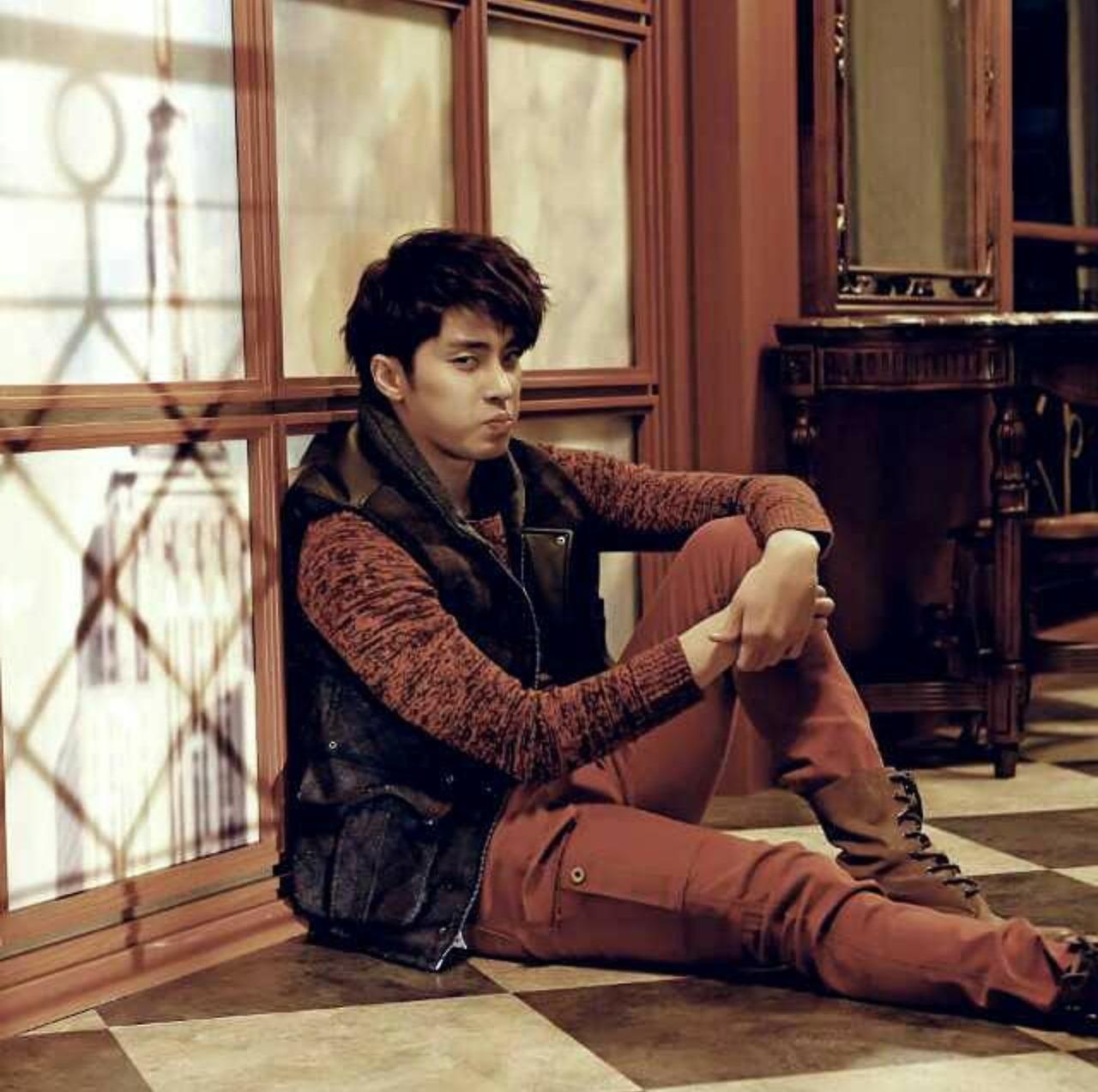 1280x1274 Sung Hoon
