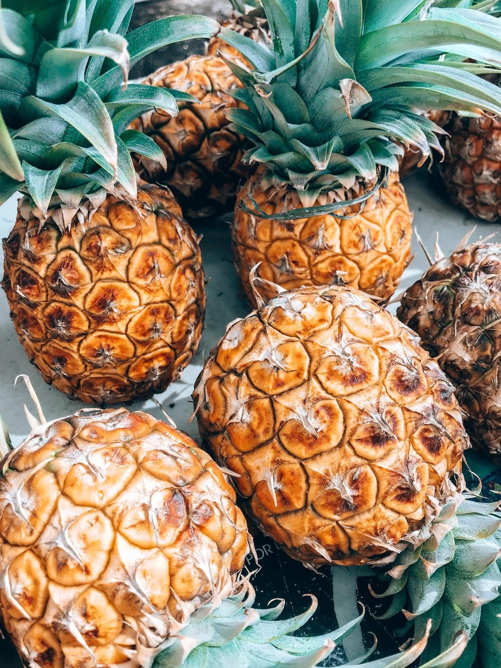 1000x1333 yellow and green pineapple fruit photo