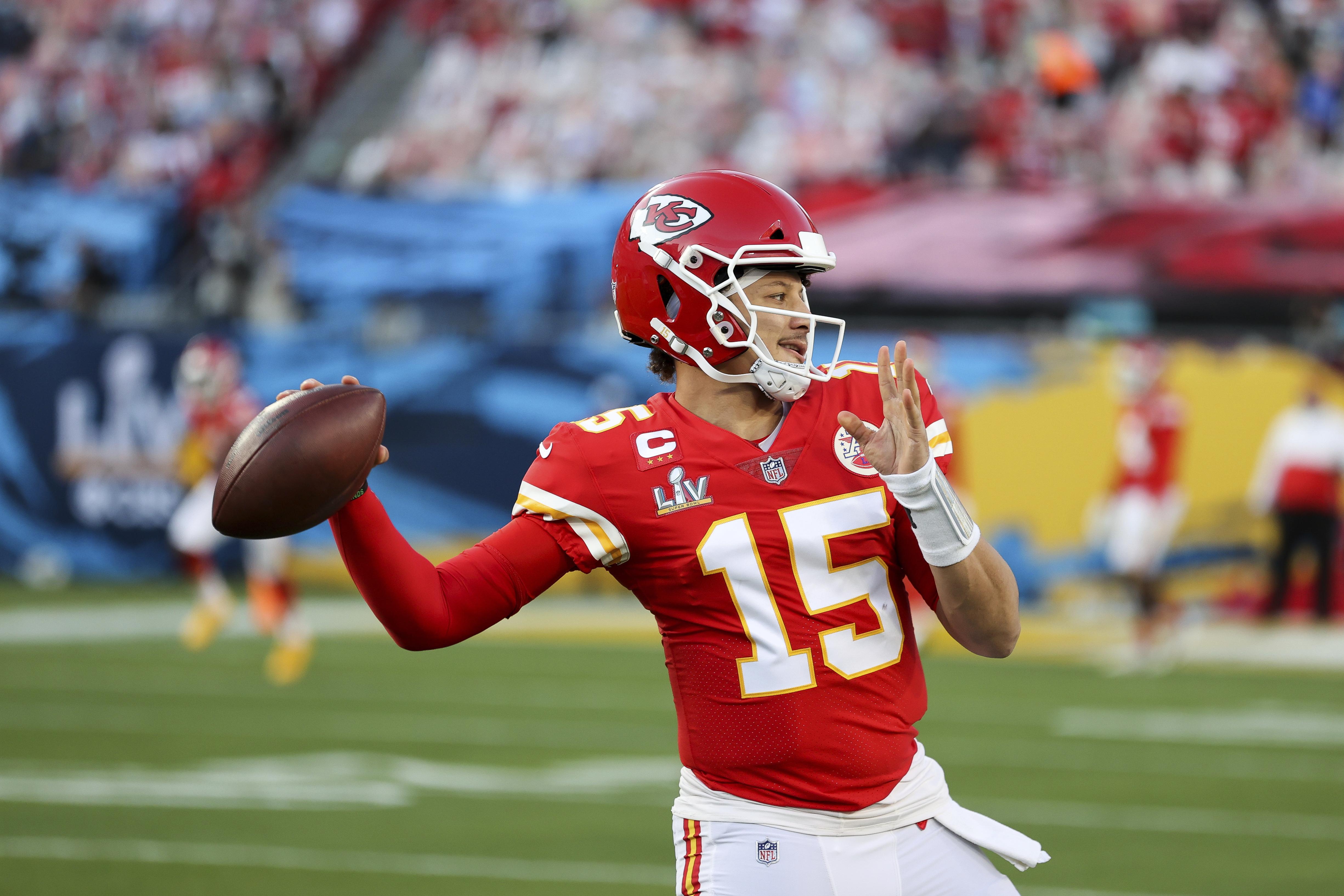 4901x3267 Report: Chiefs QB Patrick Mahomes ahead of rehab schedule