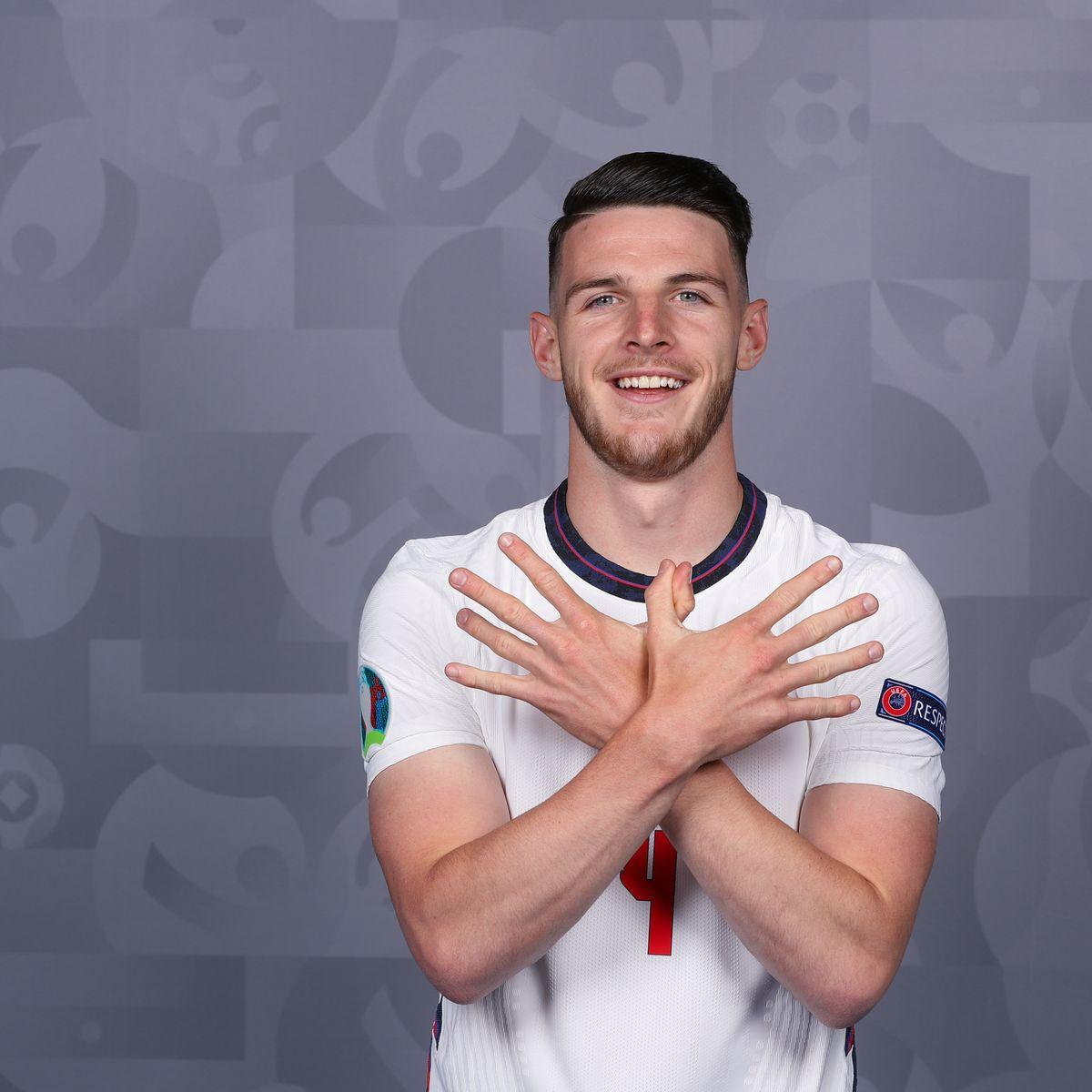 1200x1200 Chelsea fans have Declan Rice transfer theory amid Manchester United interest Evening News