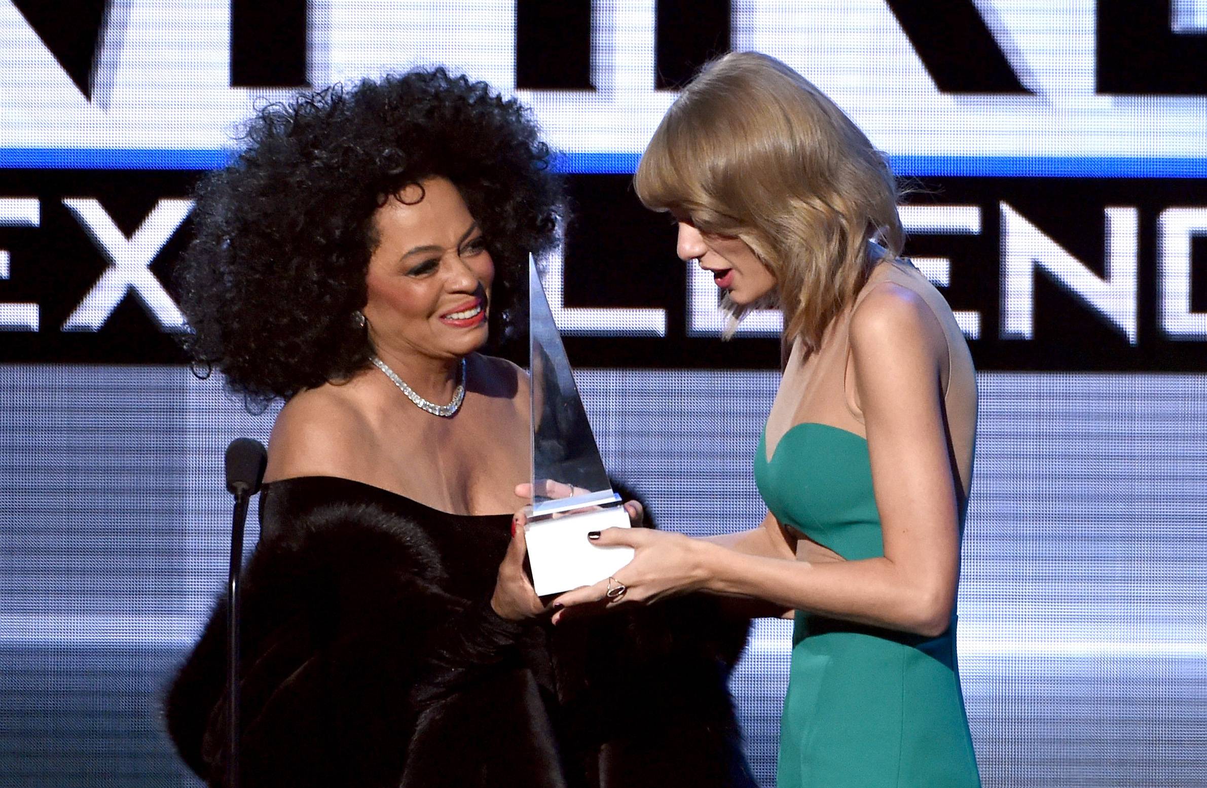 2381x1554 diana ross, taylor swift, american music awards 2014 Wallpaper, HD Music 4K Wallpaper, Image, Photo and Background