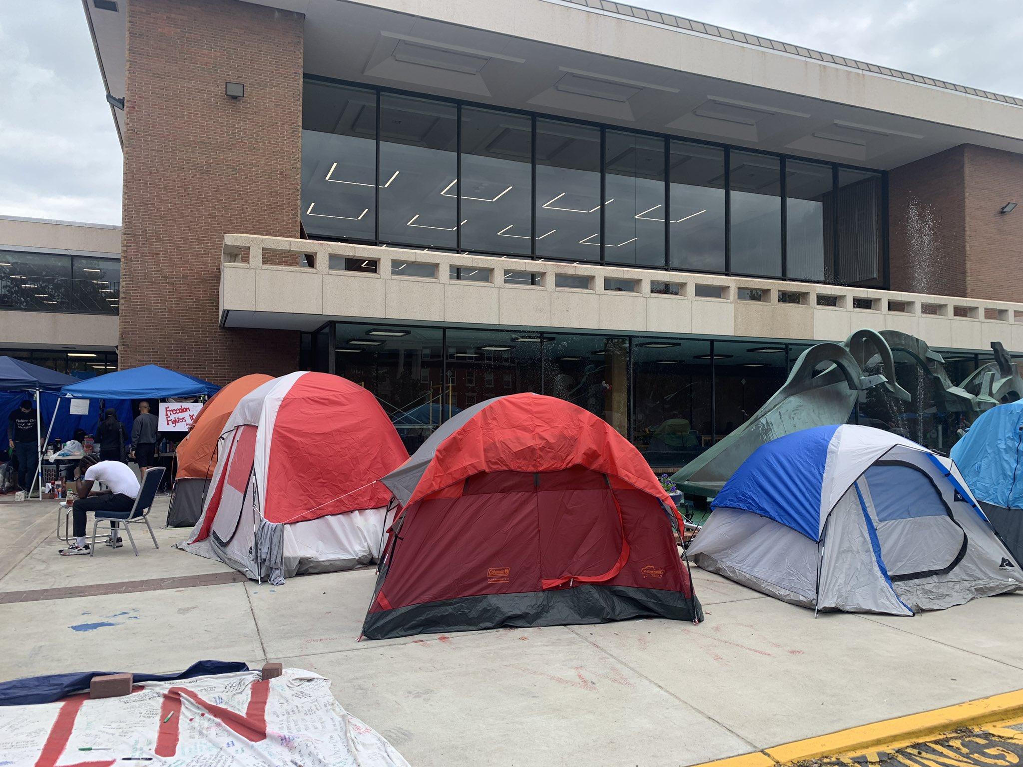2048x1536 Howard University Sit In Continues For 10th Consecutive Day