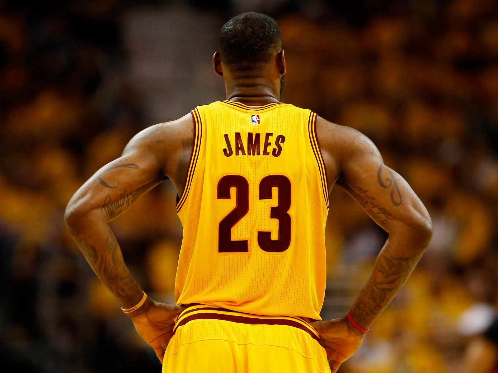 1600x1200 Wallpaper Blink James Wallpaper HD 3 X 2160