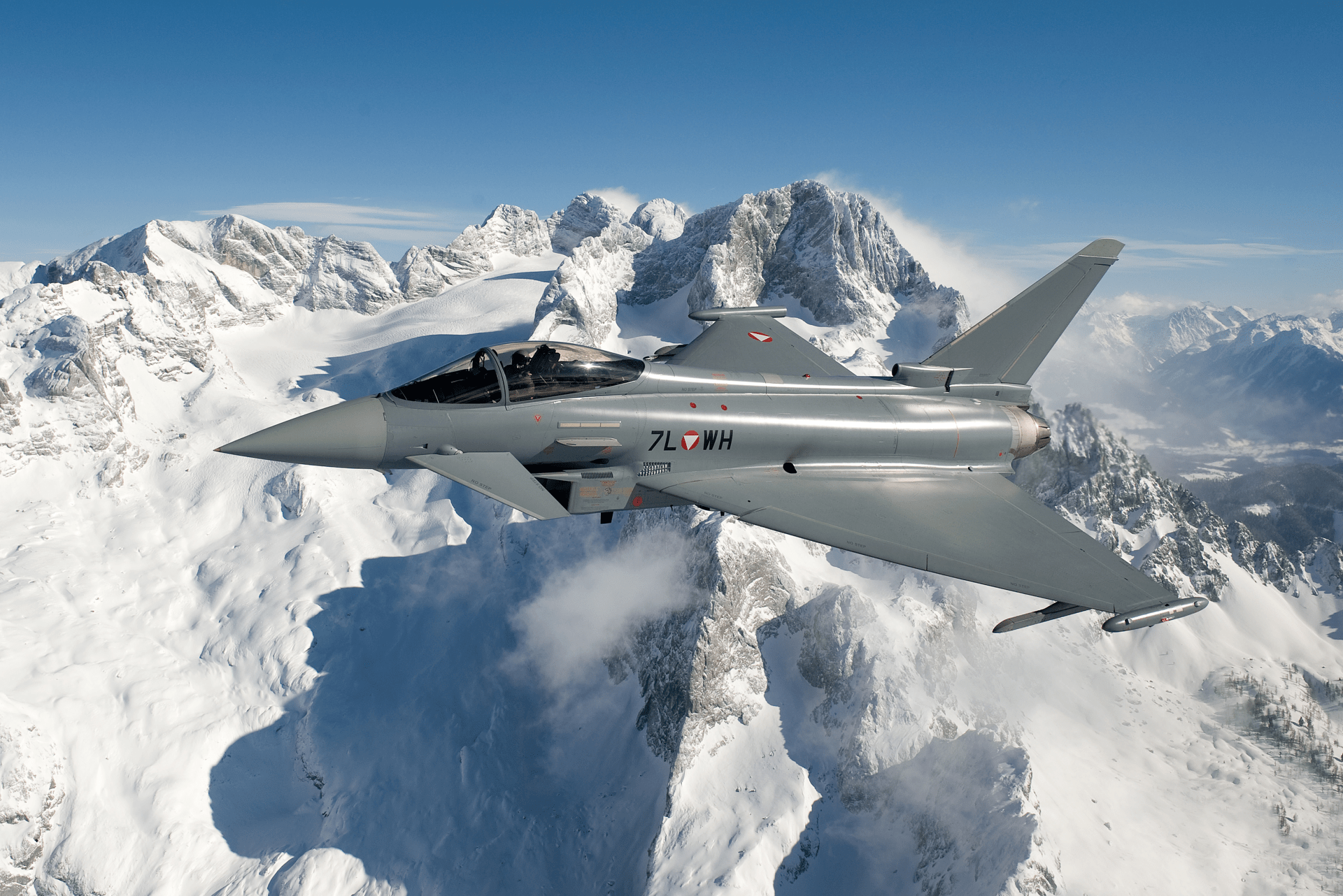 1920x1282 4K Ultra HD Eurofighter Typhoon Wallpaper and Background Image