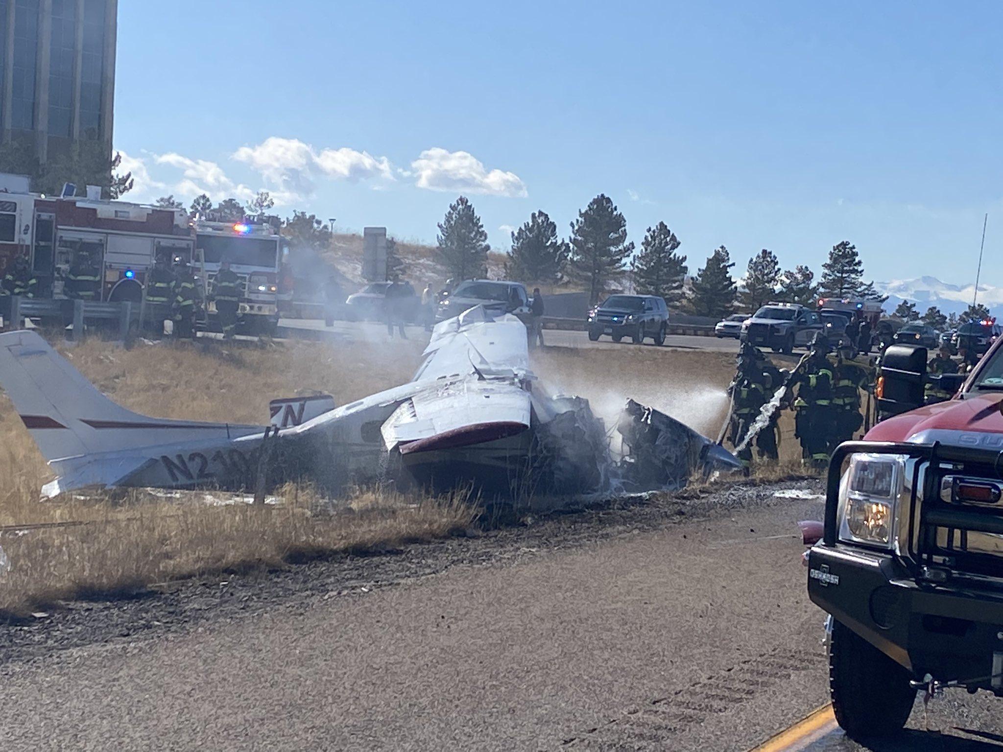 2048x1536 Hurt After Plane Crashes On E 470 Near Centennial Airport