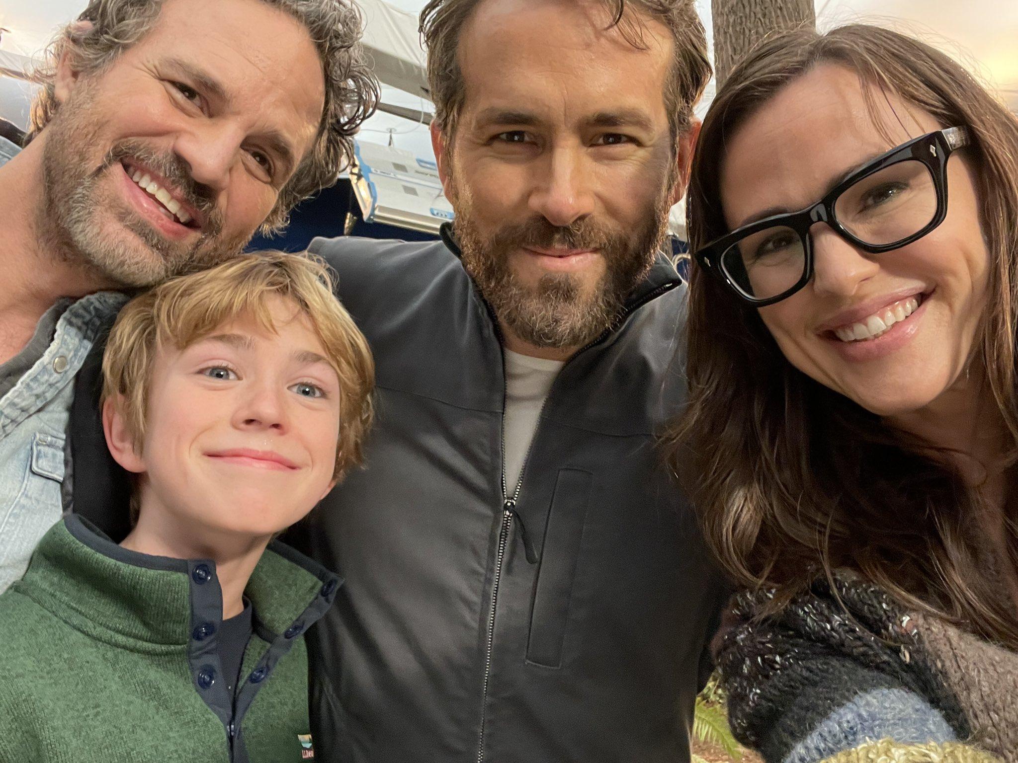 2048x1536 Netflix's Billboard Made The Adam Project Stars Ryan Reynolds and Mark Ruffalo a Part of a Hilarious Twitter Exchange