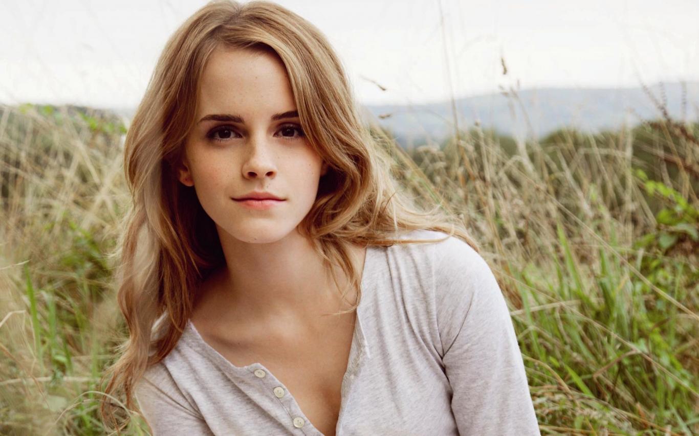 1366x853 Wallpaper Hollywood Actress / Star ULTRA HD Textures