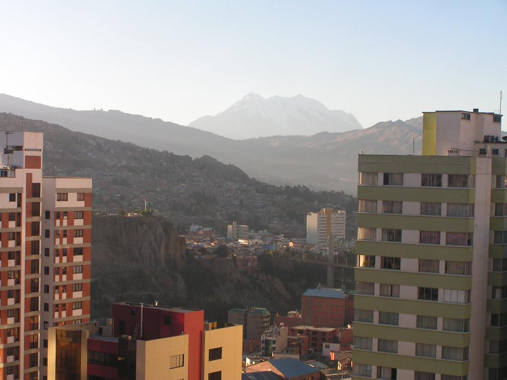 1024x768 La Paz, Bolivia. View of La Paz, from Europa Hotel, La Paz