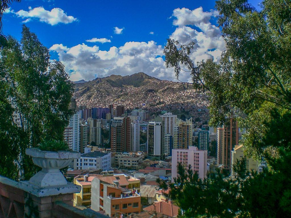 1024x768 La Paz skyline. La Paz, Bolivia