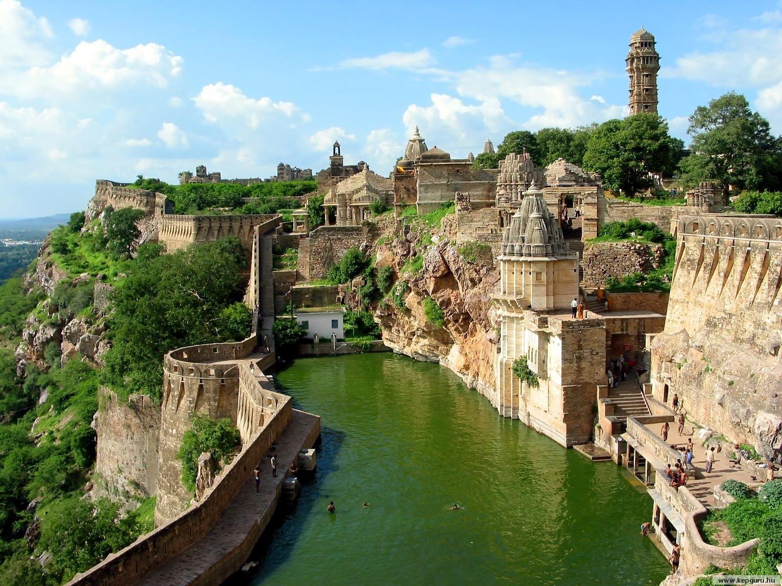 1600x1200 Chittorgarh Fort Picture