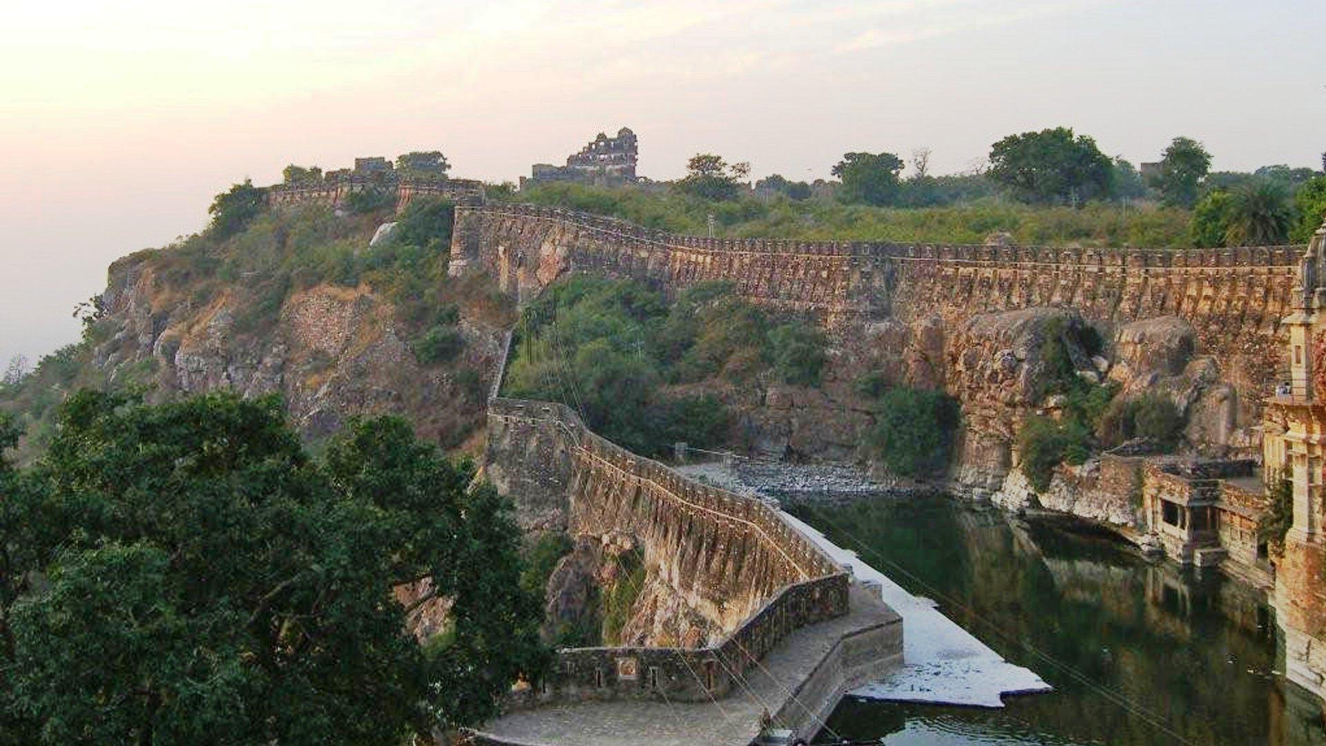 1920x1080 Free download Chittorgarh Fort HD Wallpaper [1920x1080] for your Desktop, Mobile & Tablet. Explore Forts Wallpaper. Forts Wallpaper