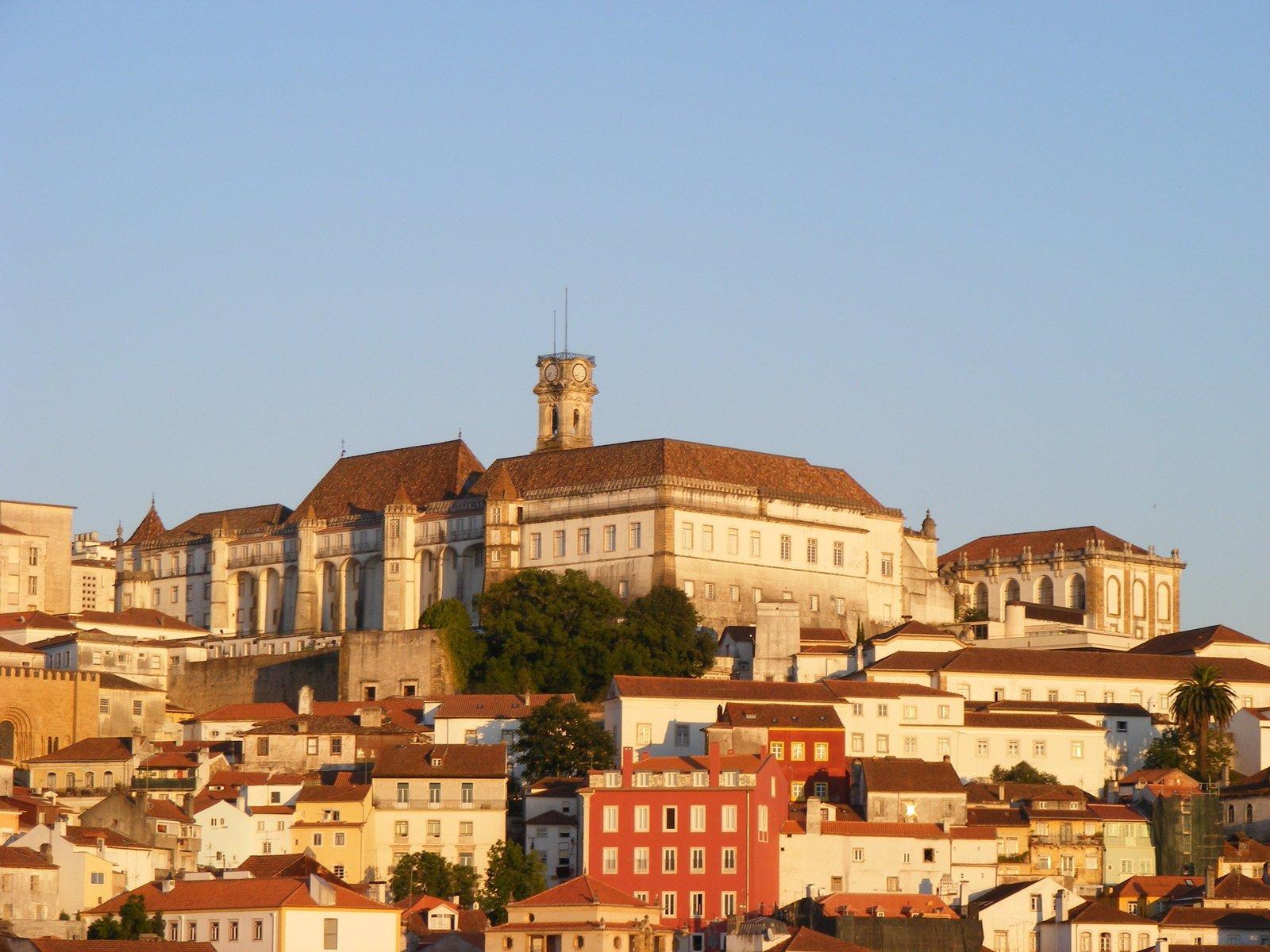 1600x1200 University Of Coimbra Free