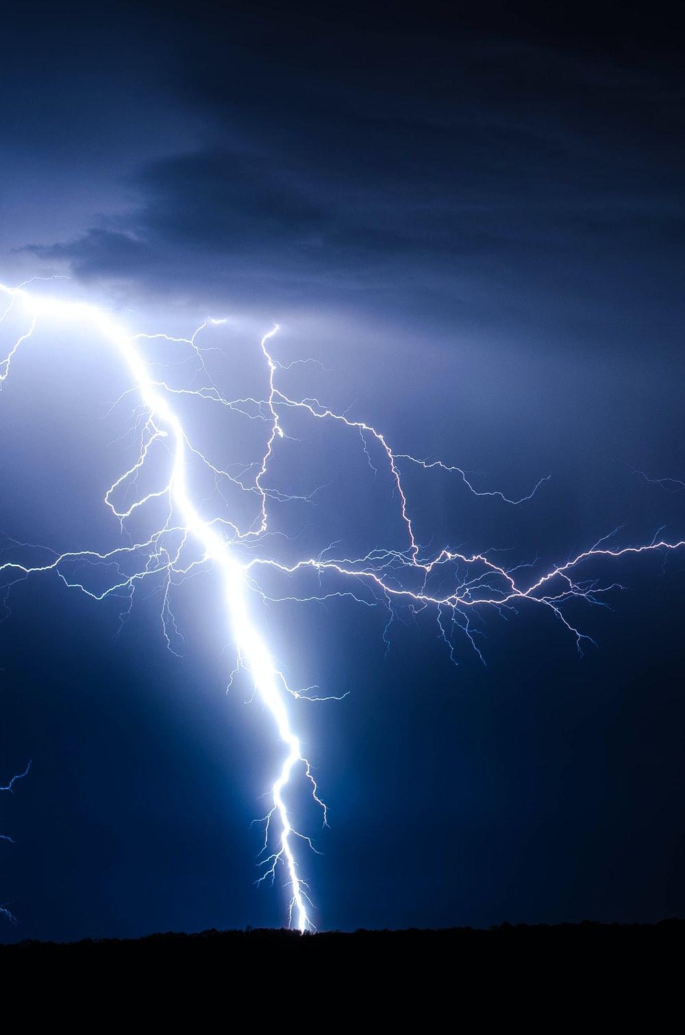 1000x1510 Lightning Storm Picture. Download Free Image