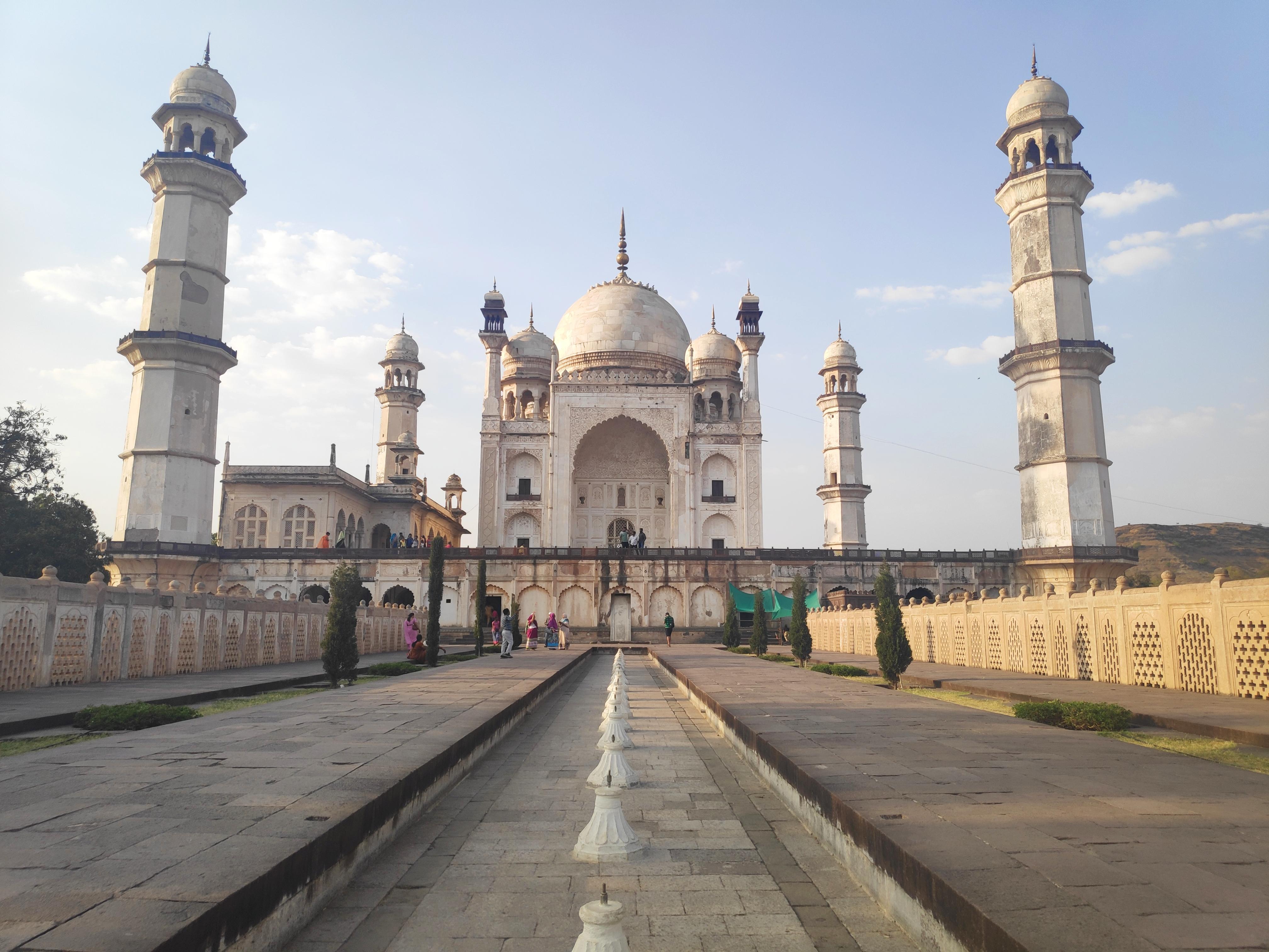 4032x3024 Bibi ka maqbara. Replica of The Taj Mahal. Built in 1660 by Azam Shah for his mother Dilras Banu Begum first wife of Mughal emperor Aurangzeb. Located in Aurangabad Maharashtra India