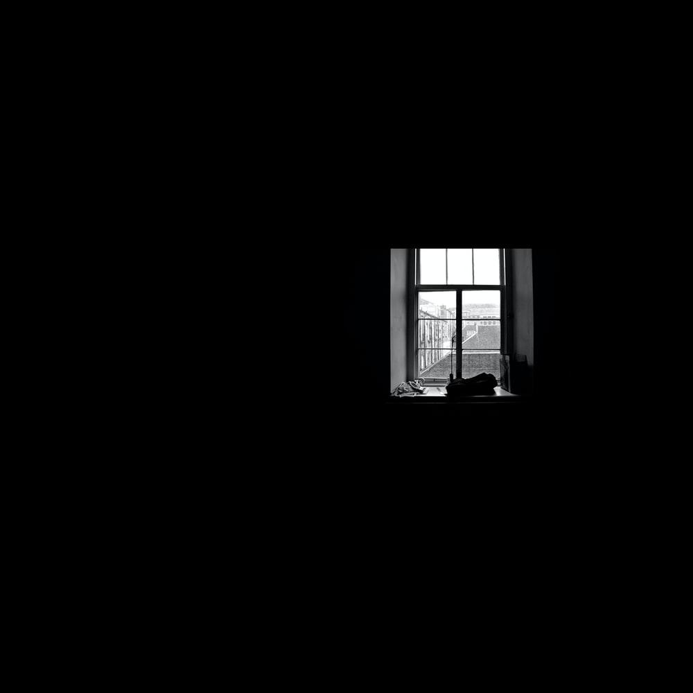 1000x1000 Light In Dark Picture. Download Free Image