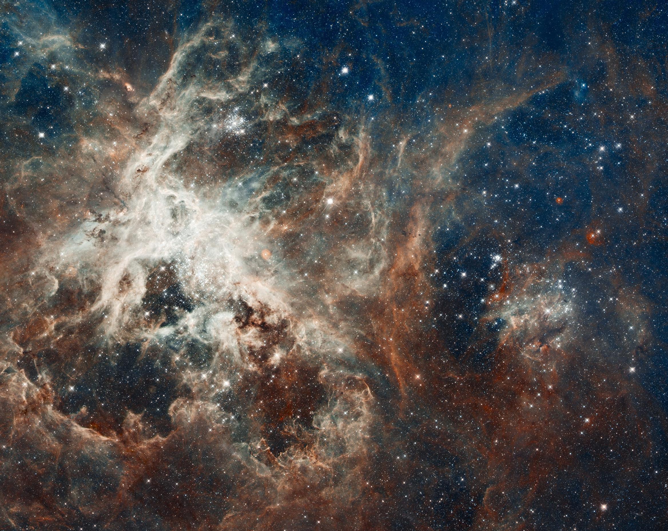2336x1856 Hubble Space Telescope Celebrates 28 Years Of Mind Blowing Space Picture
