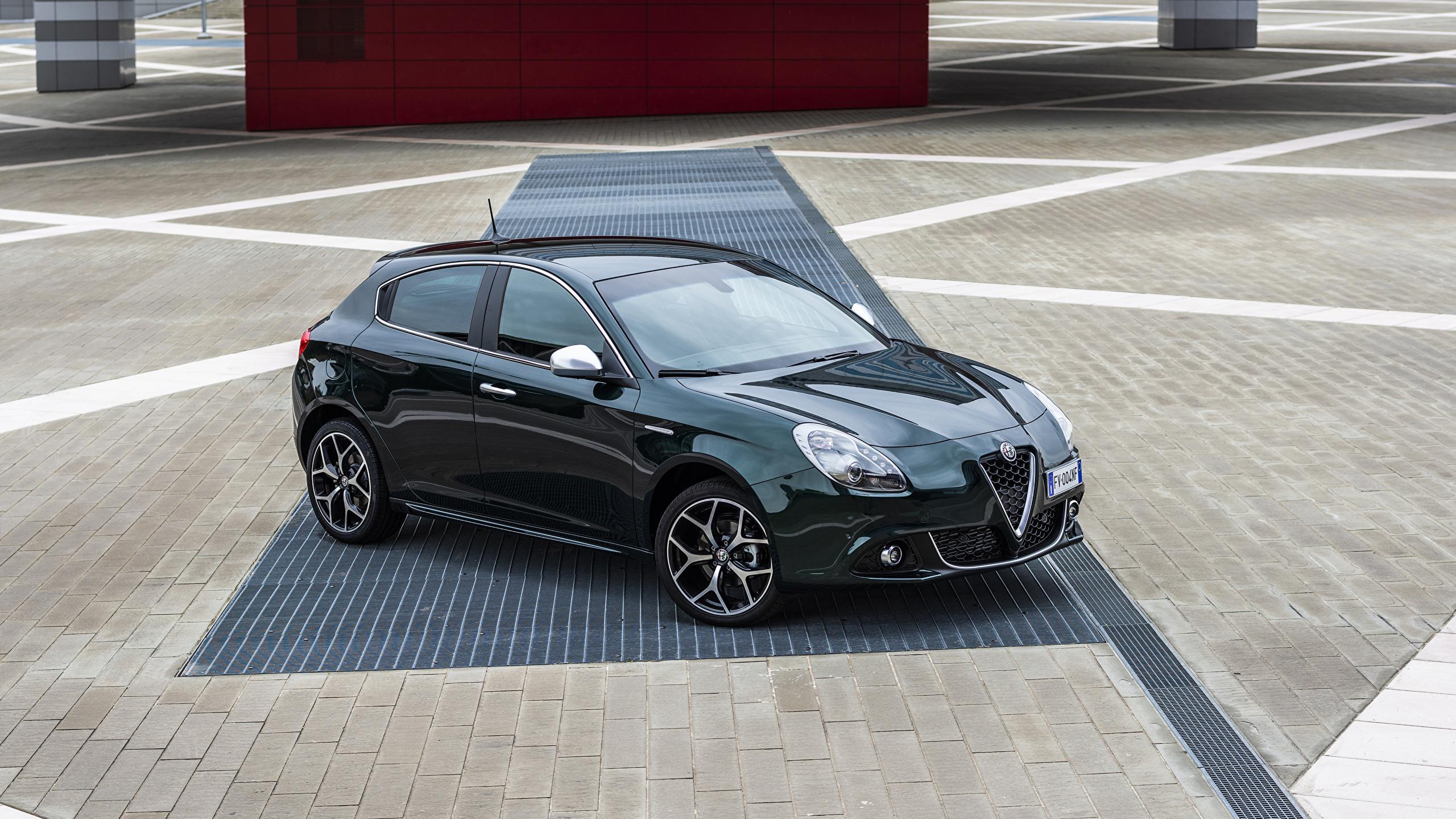 2560x1440 Alfa Romeo Giulietta Green
