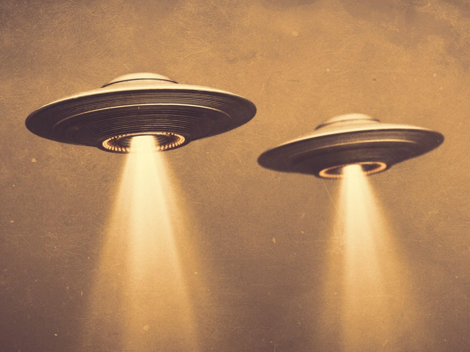 1600x1200 Far Out Sightings: Where UFOs May Have Been Spotted