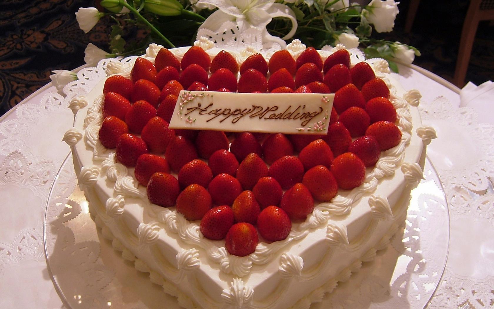1680x1050 Happy birthday cake wallpaper