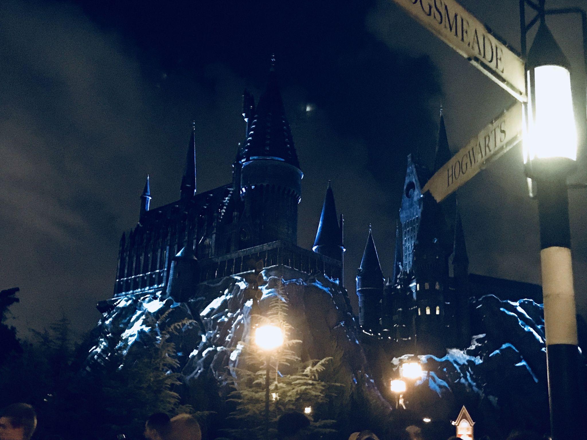 2048x1536 Hogwarts making the holidays magical at Wizarding World of Harry
