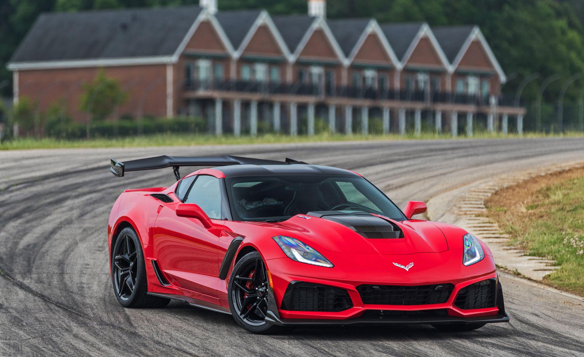 Chevrolet Corvette zr1 2018 Yellow