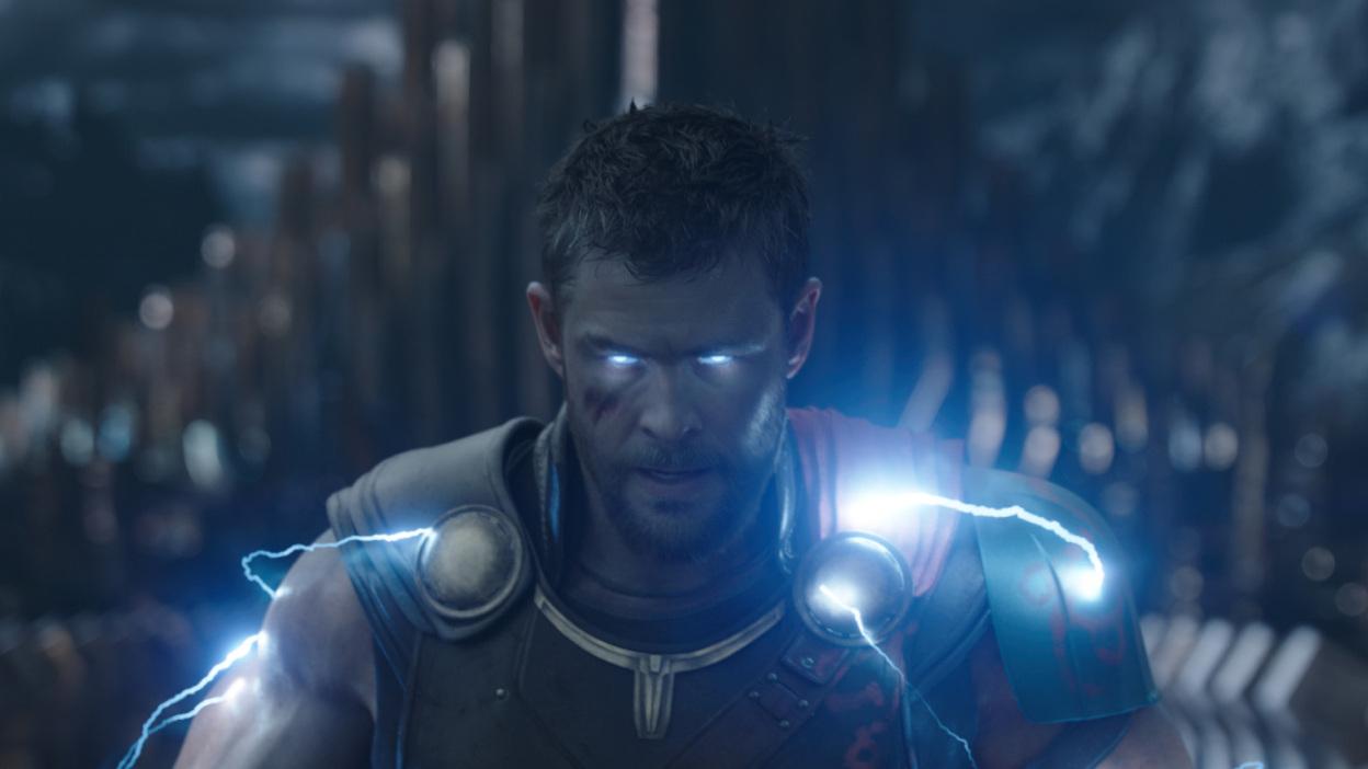 1248x702 Thor has his eye and hammer back in new 'Avengers: Infinity War' photo
