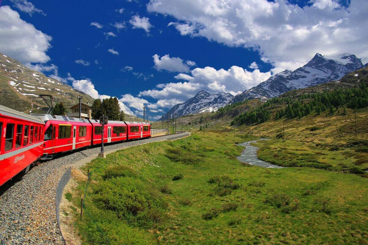 1200x800 The Glacier Express & Scenic Switzerland