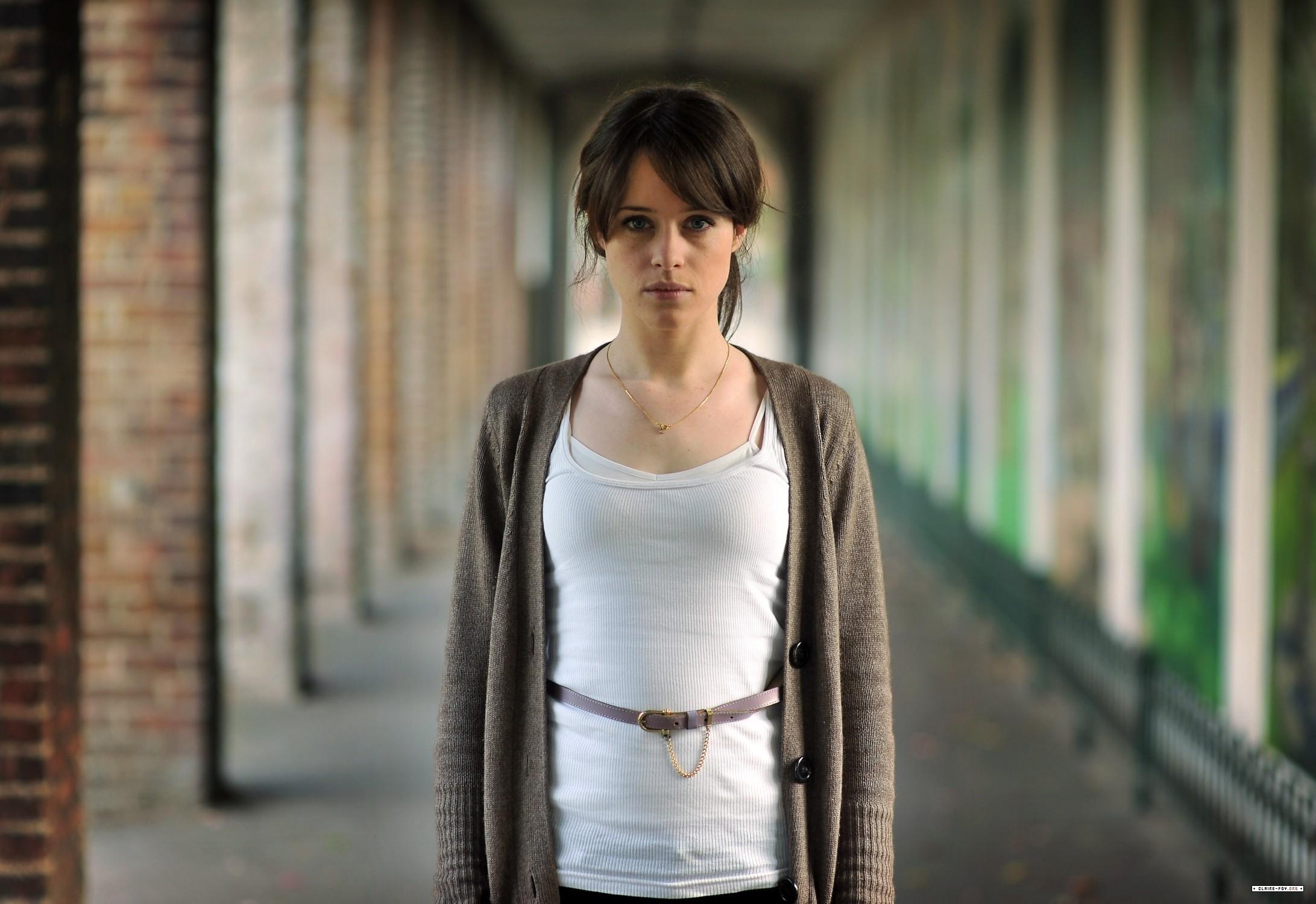 2183x1500 women claire foy blue eyes Wallpaper HD / Desktop and Mobile Background
