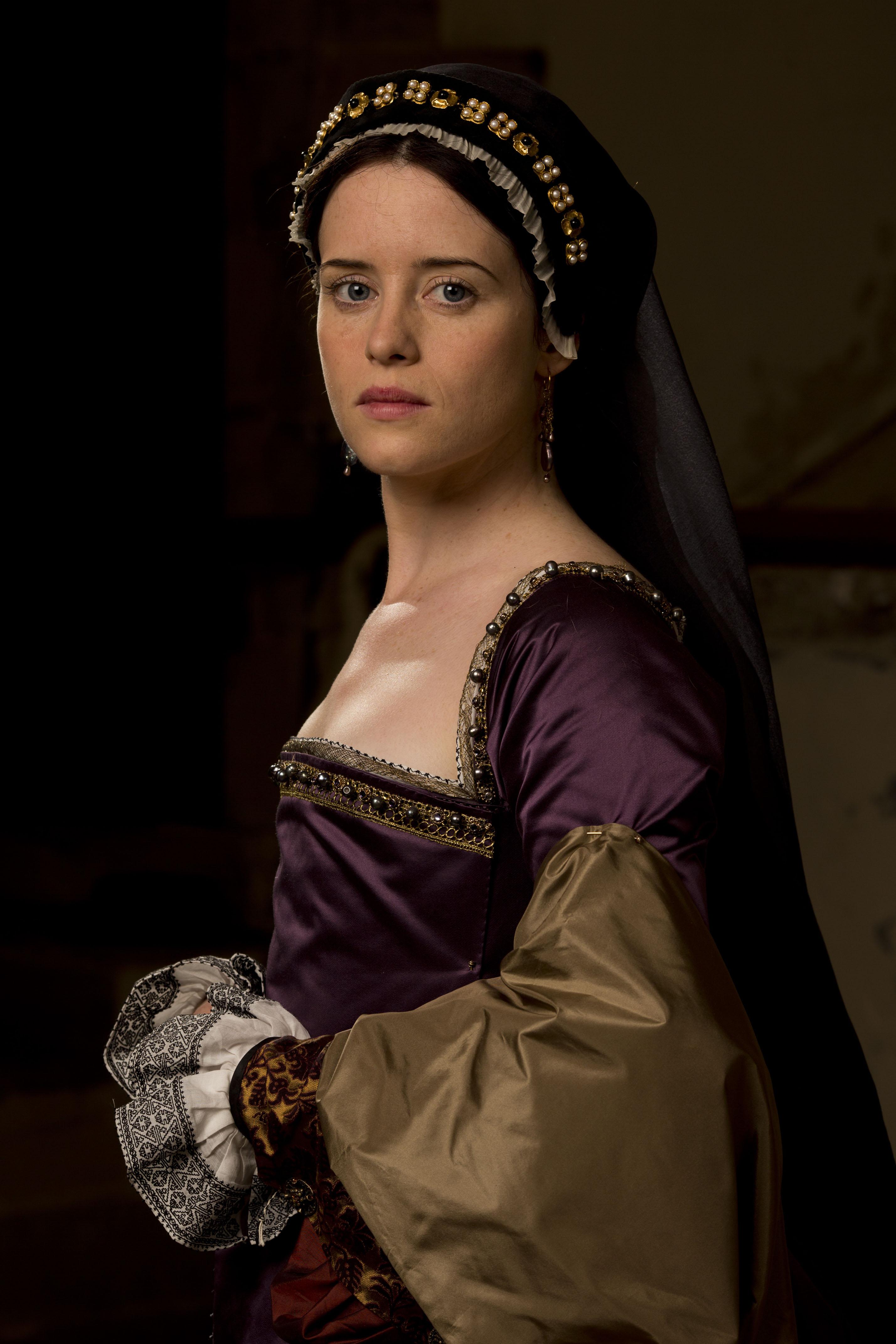 2856x4284 Claire Foy as Anne Boleyn Hall BBC Photo