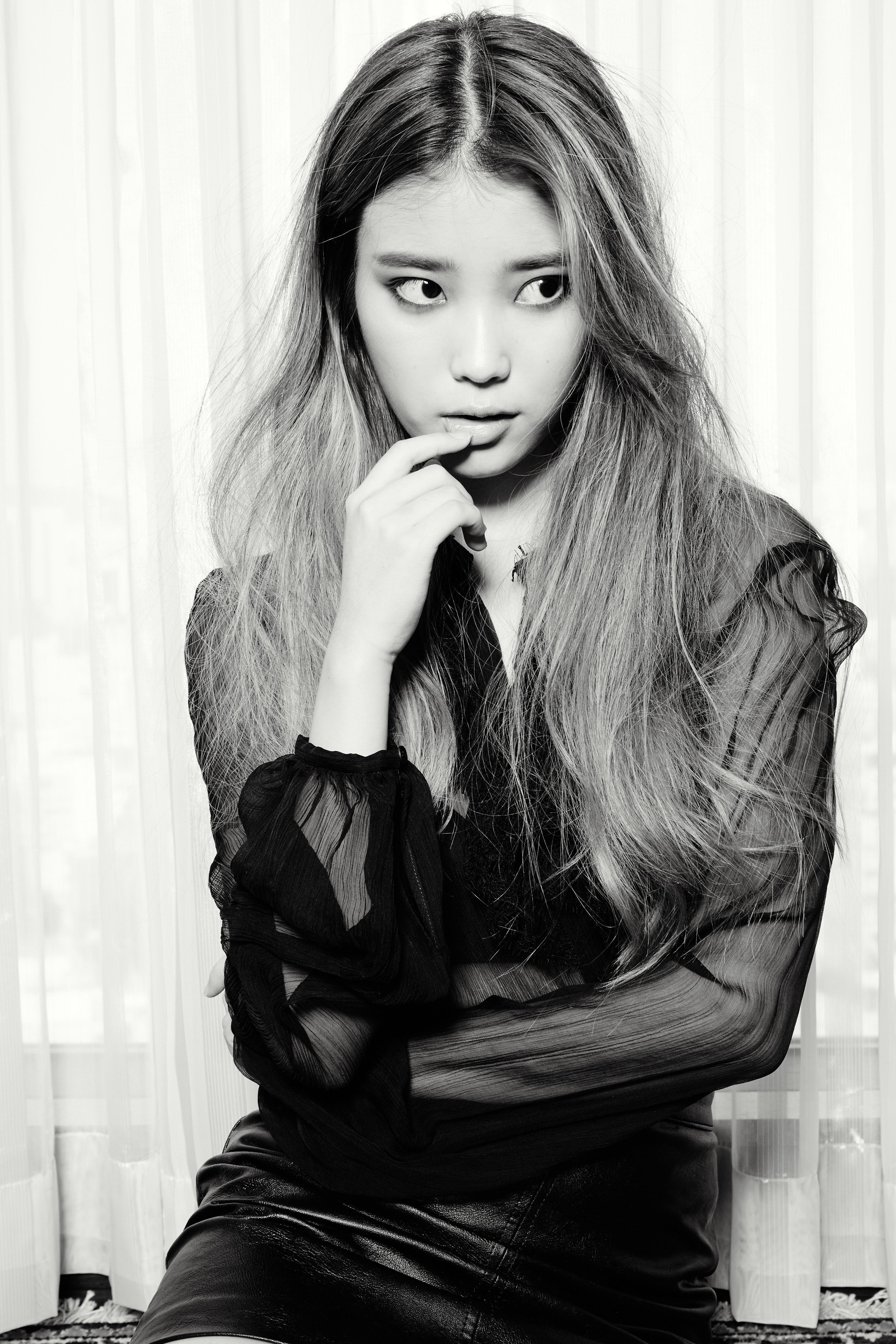 3755x5632 Iu Modern Times Photohoot