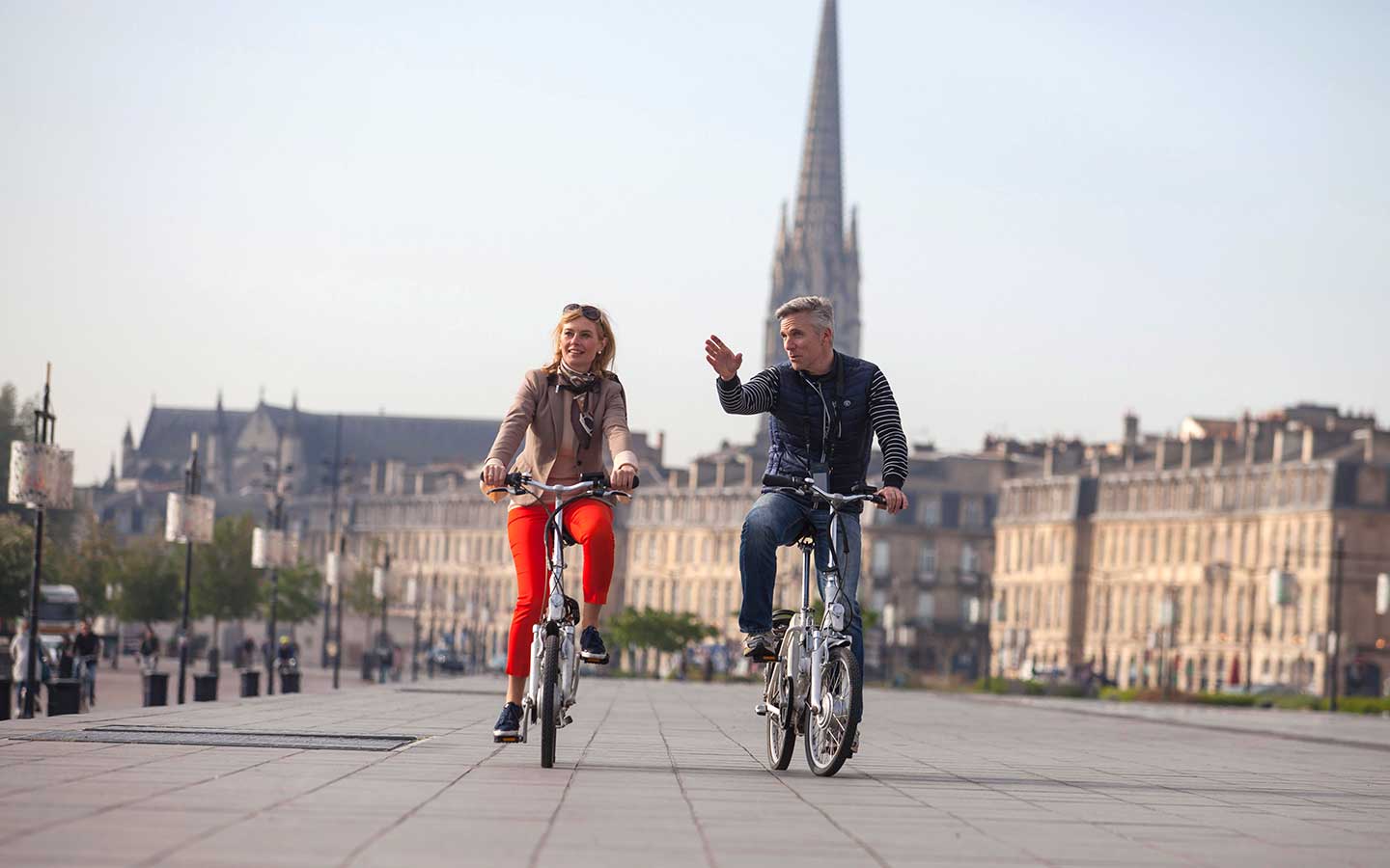1440x900 Tours in Bordeaux France