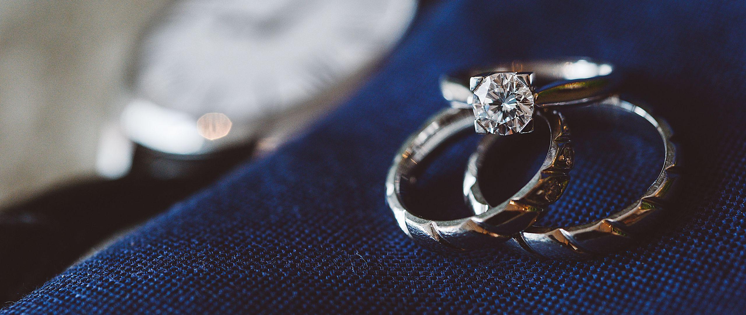 2560x1080 Download wallpaper 2560x1080 rings, diamond, jewelry, love, romance dual wide 1080p HD background