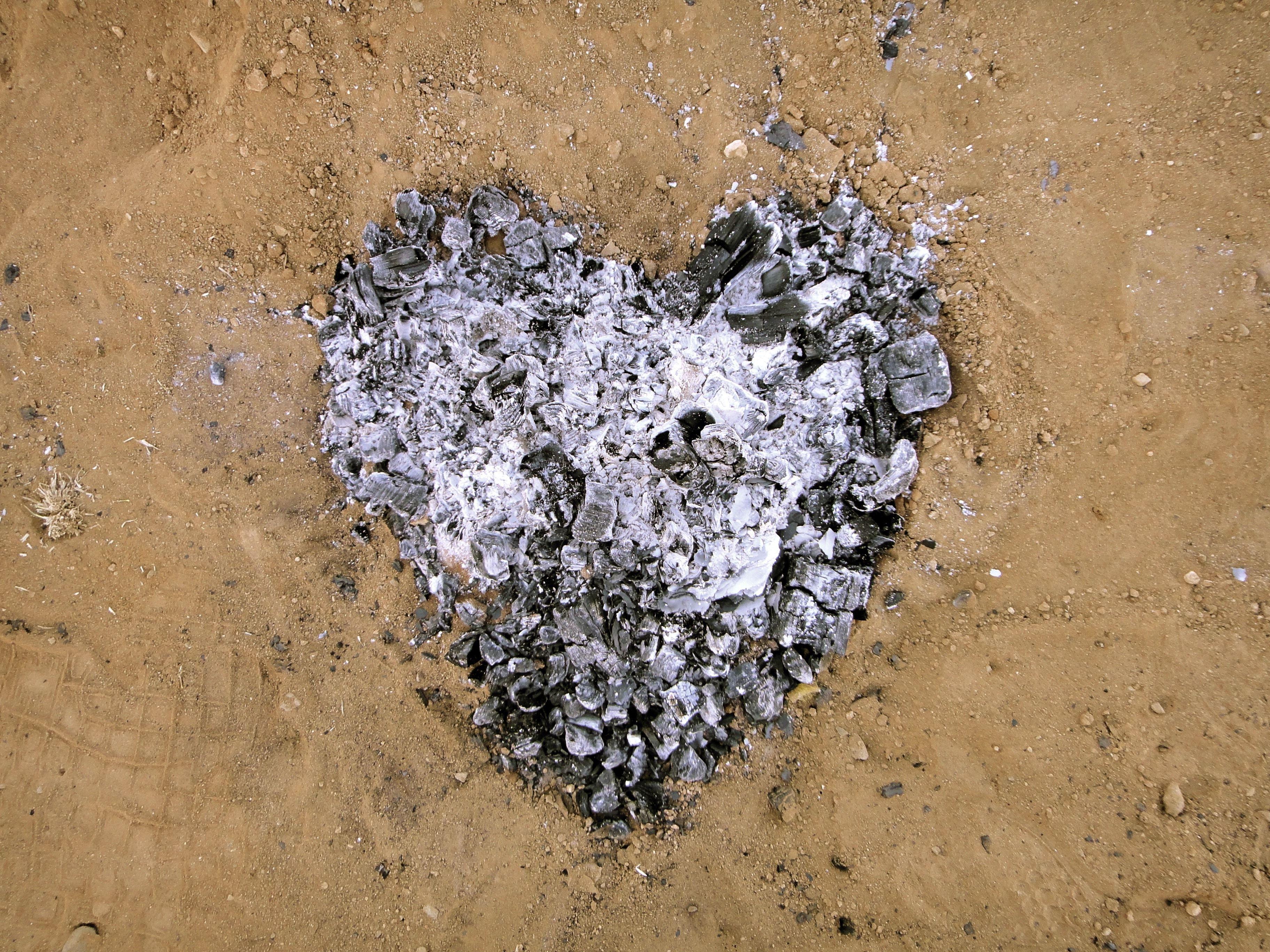 3648x2736 gray heart shape bonfire free image