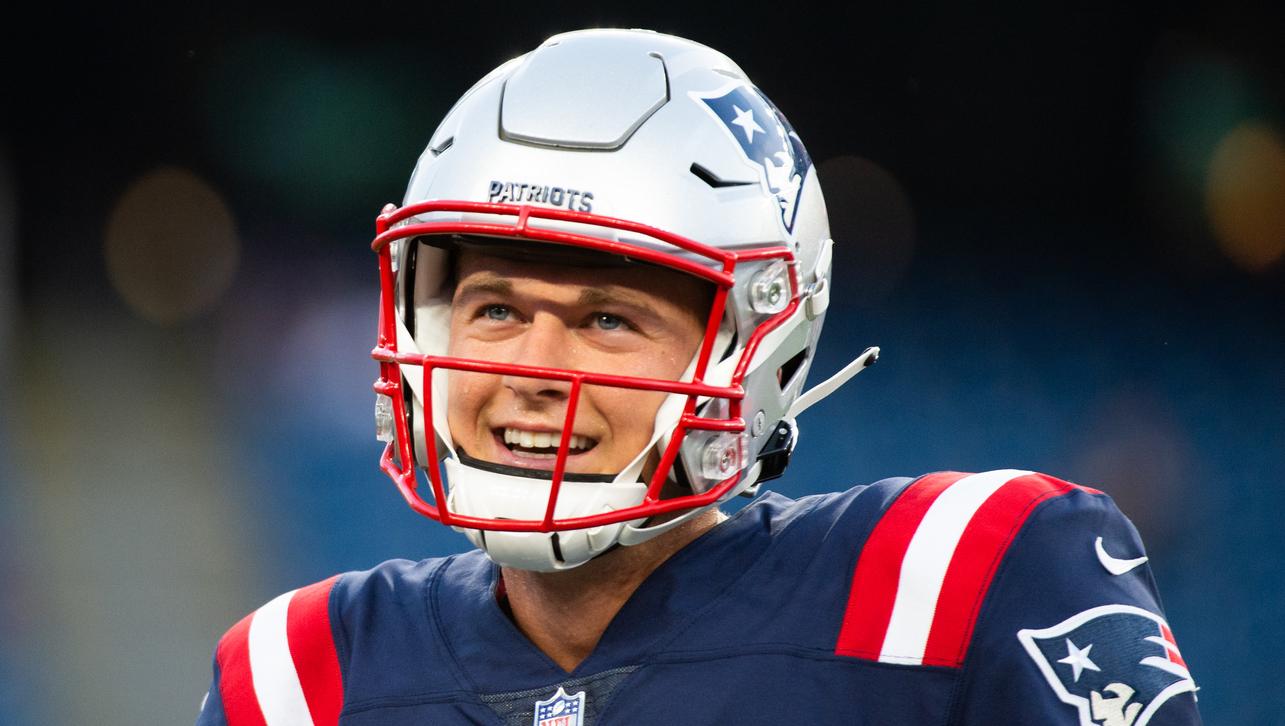 1285x726 These photo of Patriots QB Mac Jones as a child model are incredible