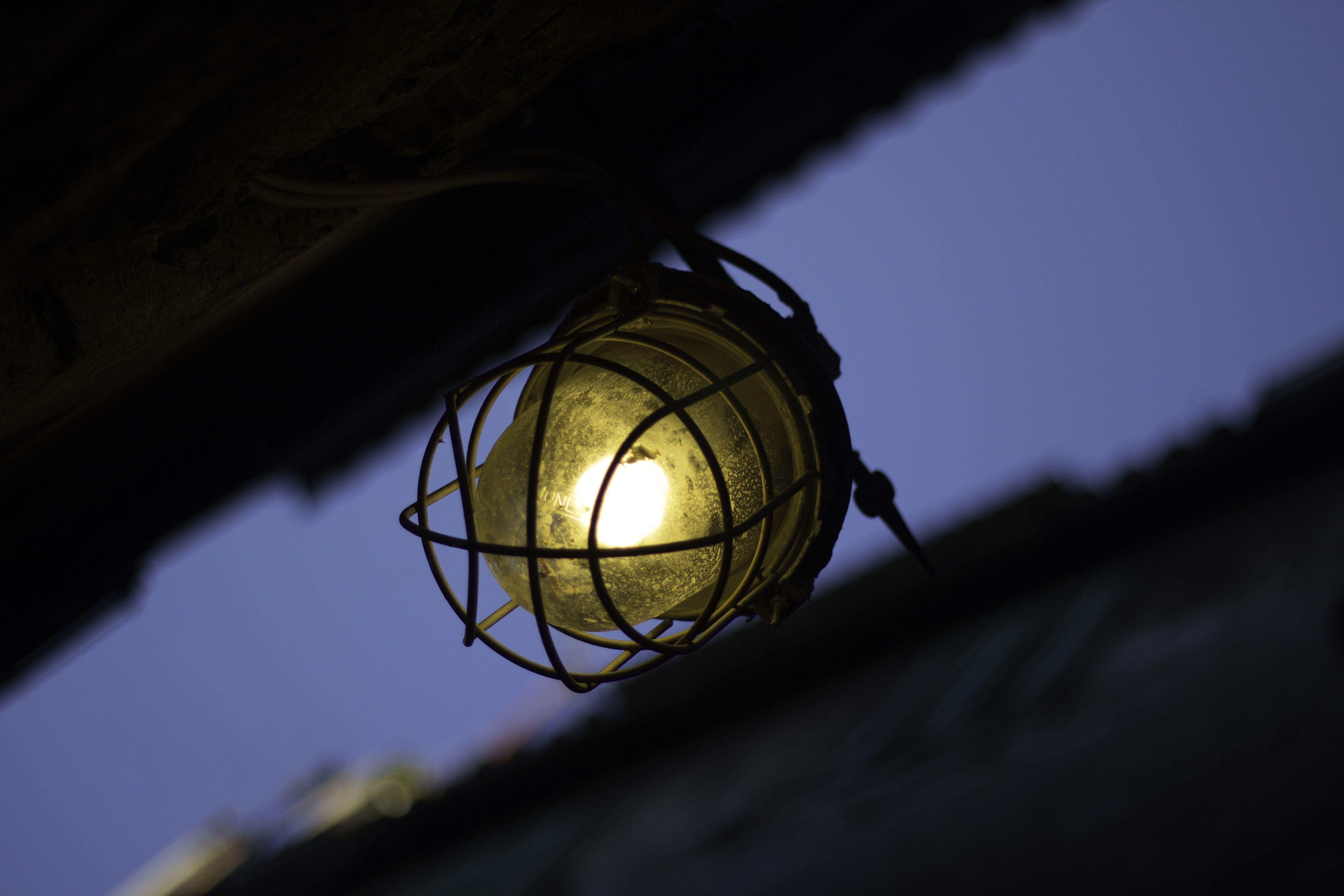 5184x3456 white lights free image