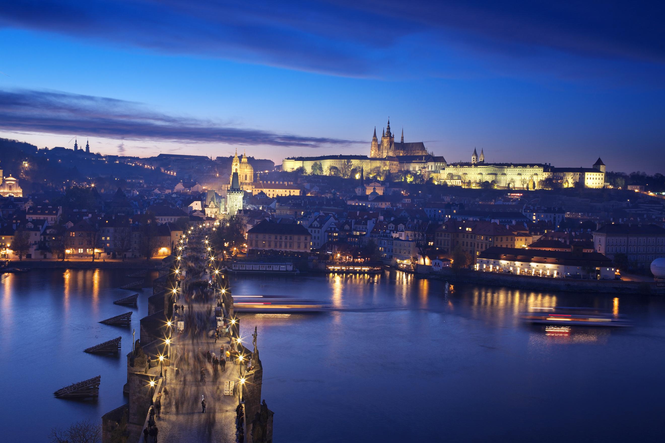 2640x1760 czech, Republic, Prague, Castle, Charles, Bridge, Night, Lights, Bridge, Rive Wallpaper HD / Desktop and Mobile Background