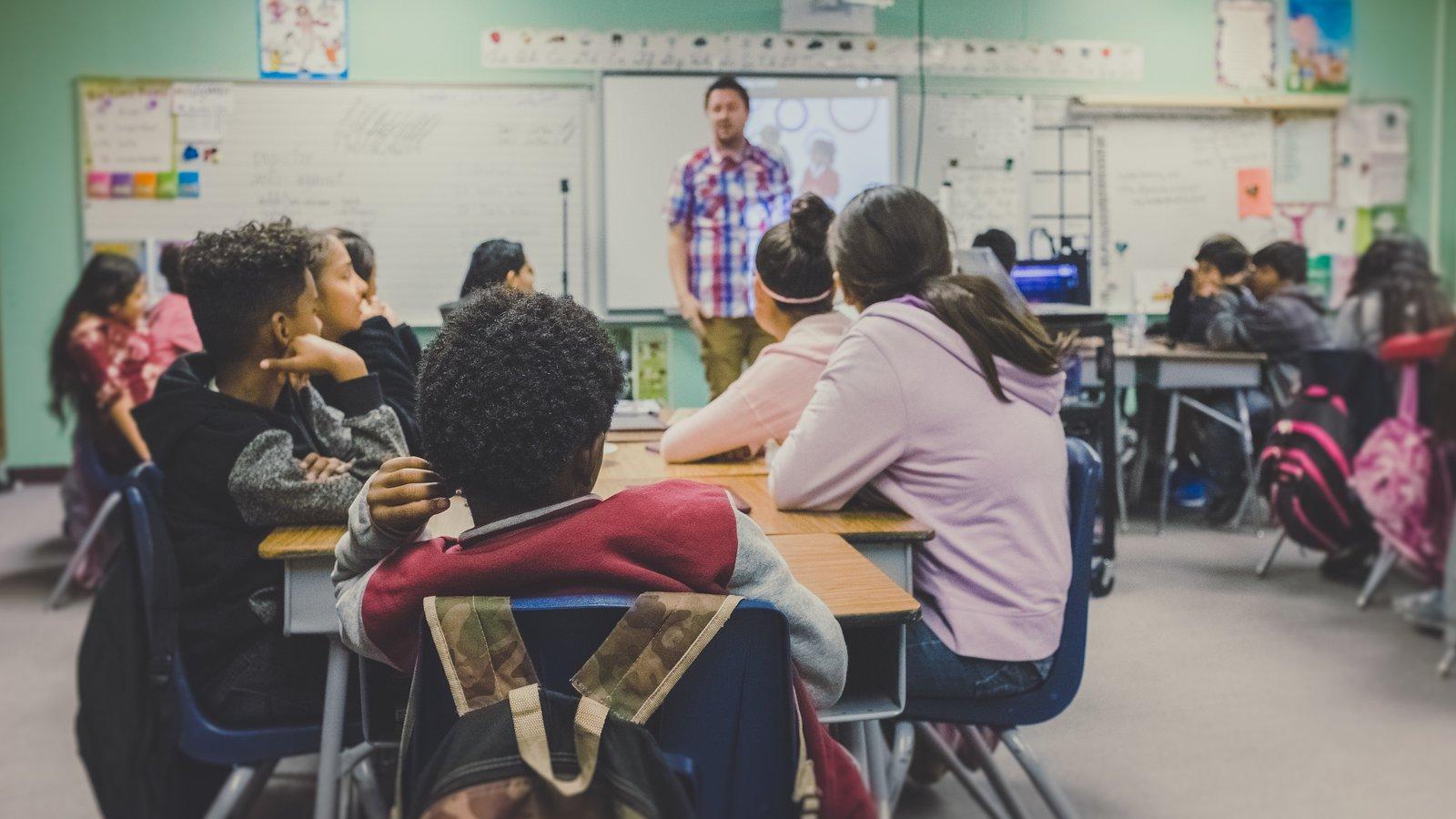 1600x900 Tech Based Education Holds Back Low Income Students: Report