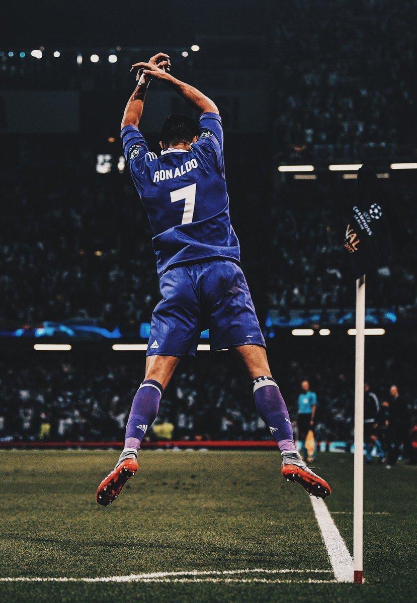 829x1200 Cristiano Ronaldo UEFA Champions