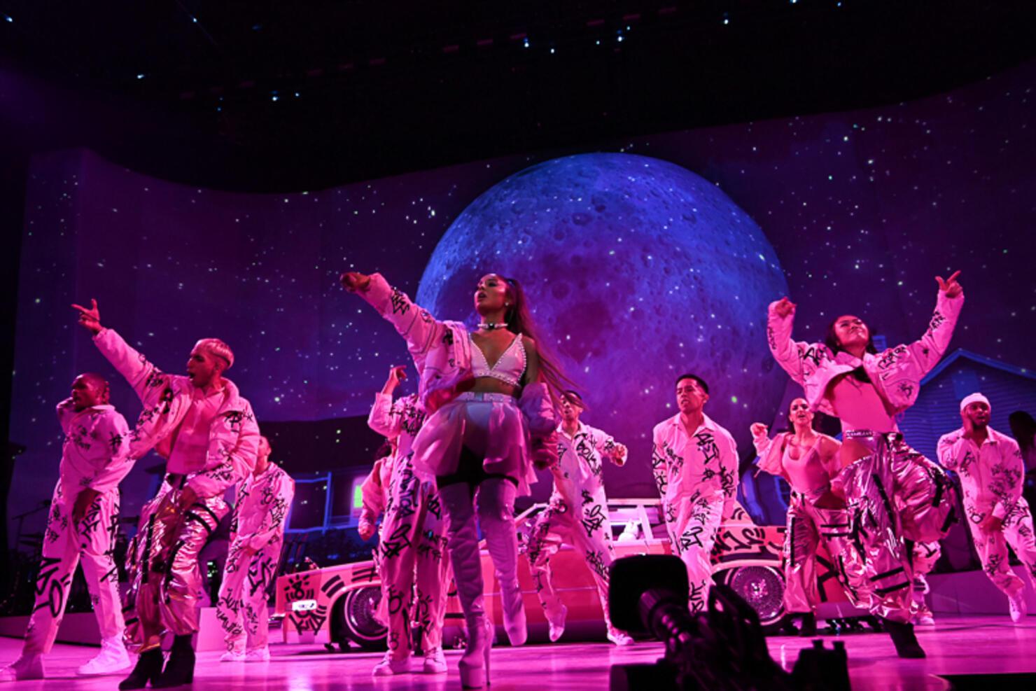 1480x987 Ariana Grande's 'Sweetener Tour' Kicks Off