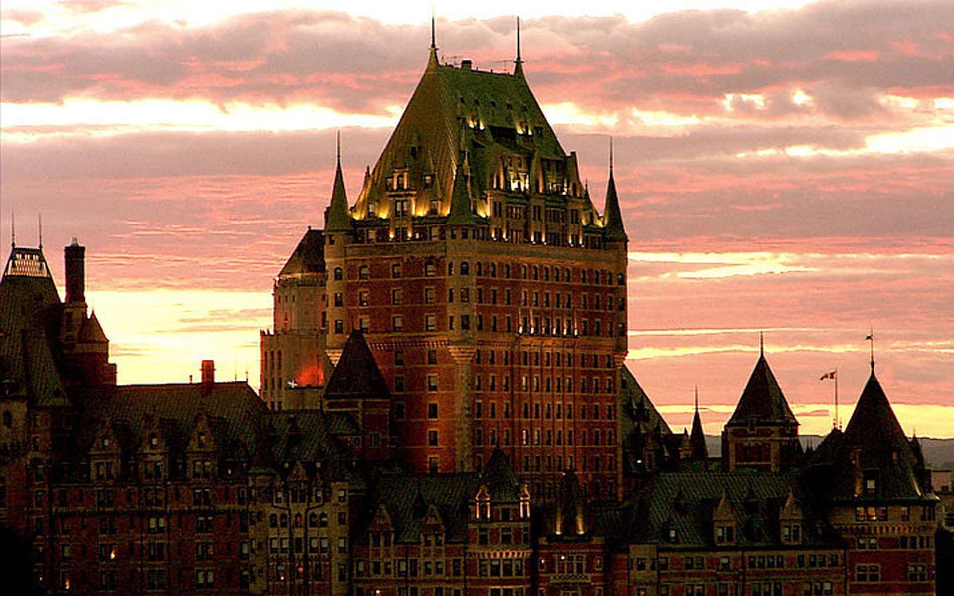 Detailed B&b Quebec City Canada Capture Art Detailed B&b Quebec City Canada Capture Art