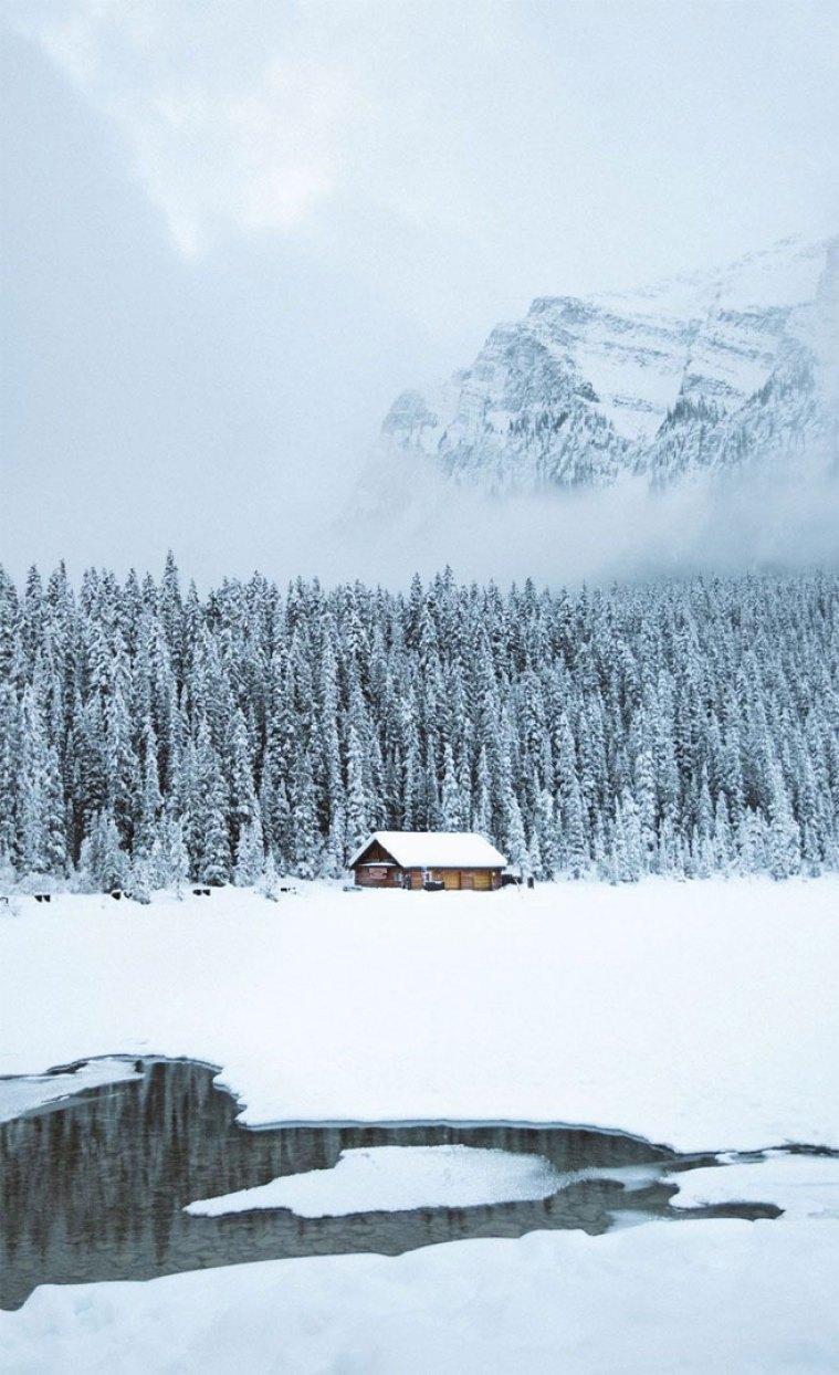 759x1244 Log Cabin Covers in snow iPhone wallpaper, Winter iPhone wallpaper