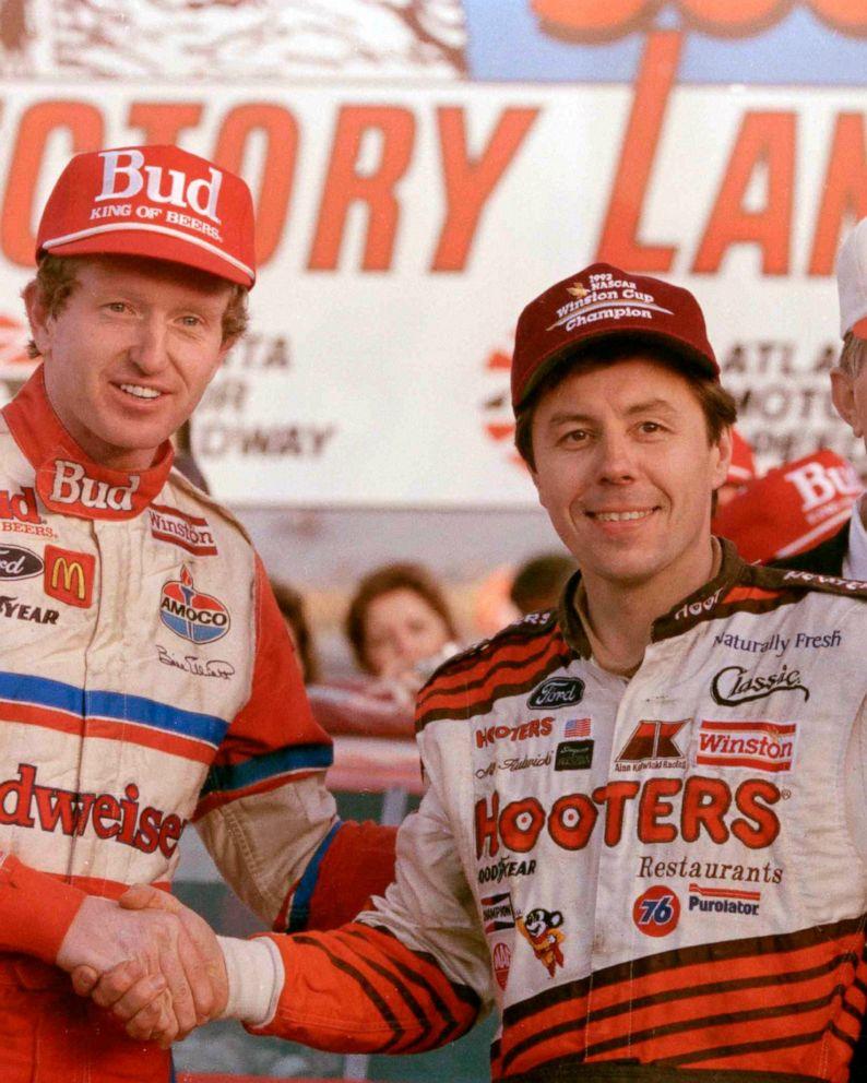 794x992 Elliott honors Kulwicki with 1992 championship paint scheme
