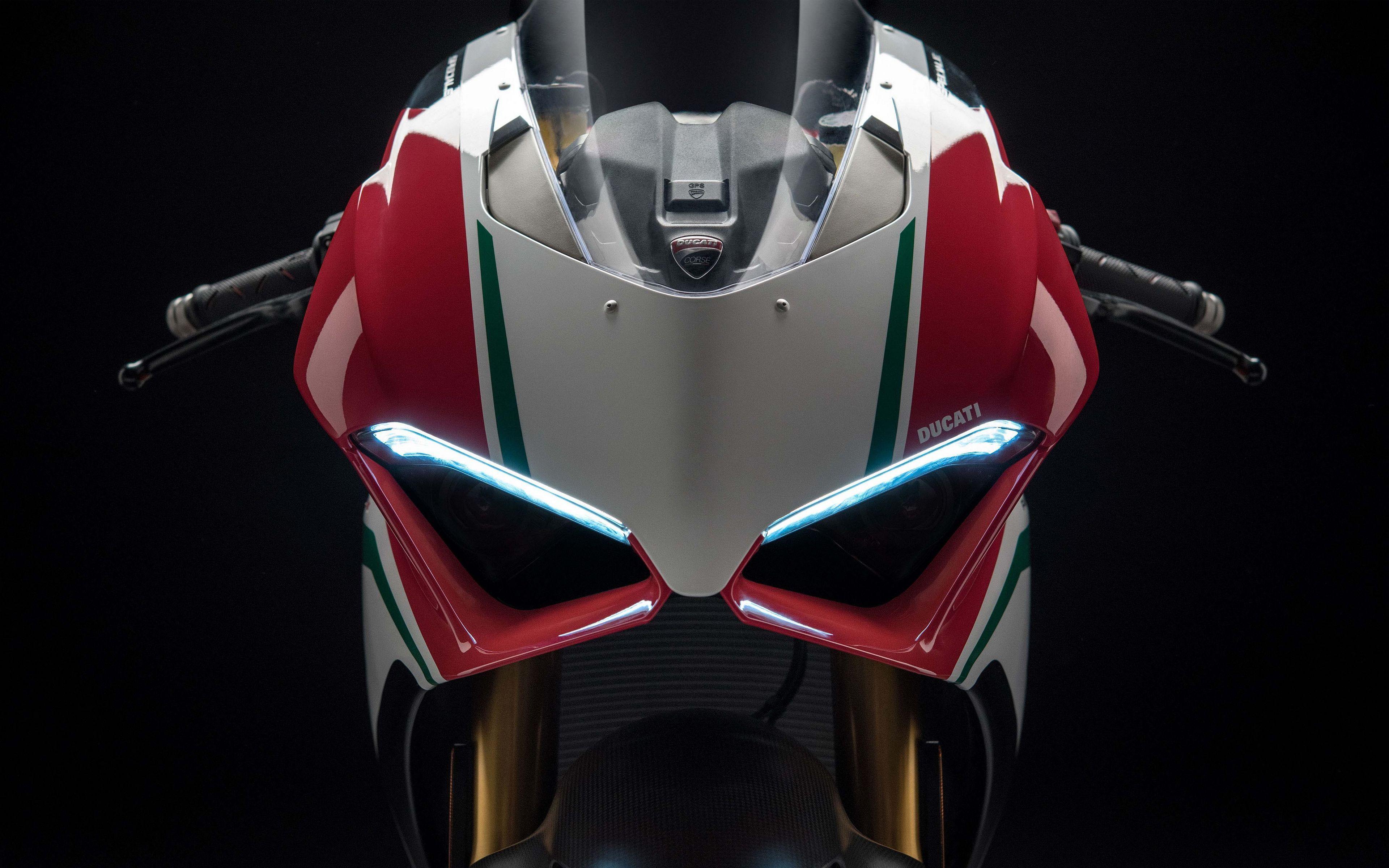 3840x2400 Ducati Panigale V4 Wallpaper
